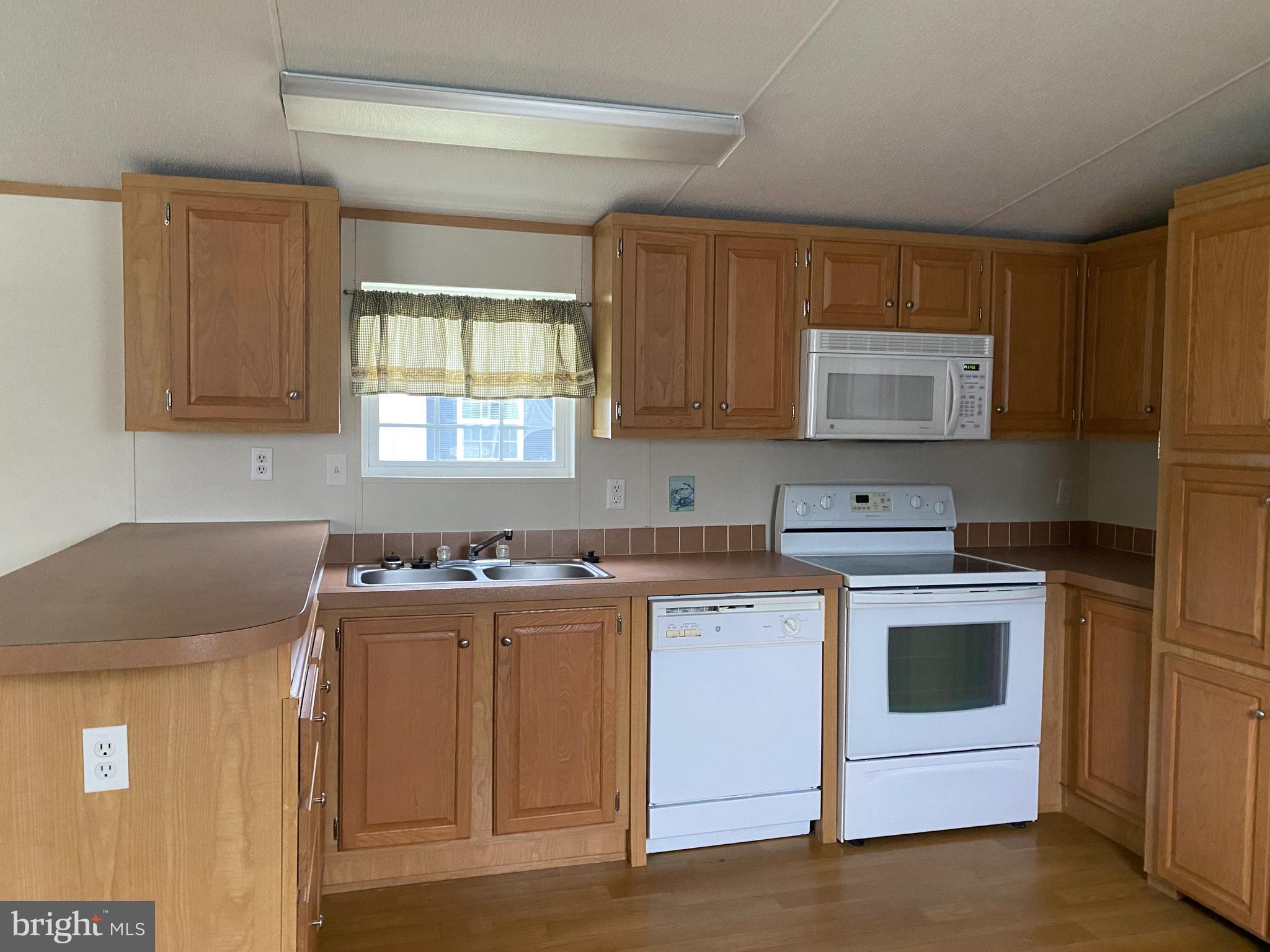 SOUTHSIDE LANDING - Residential