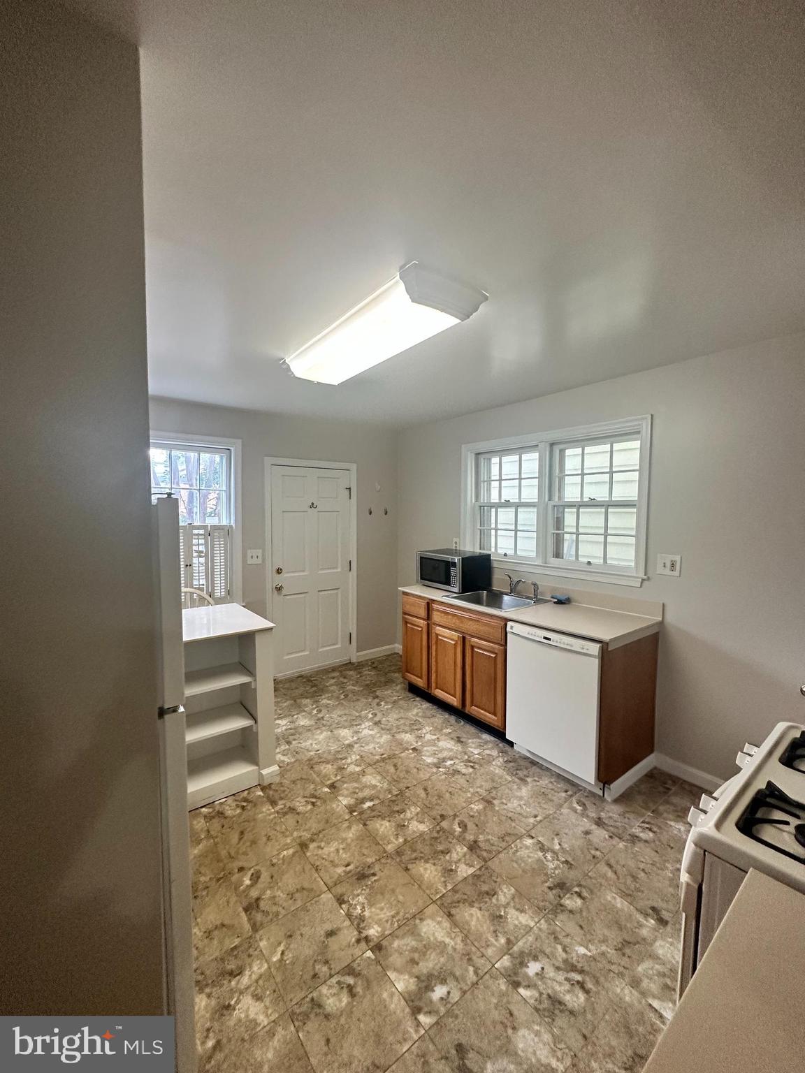 OLD TOWN ALEXANDRIA - Residential Lease