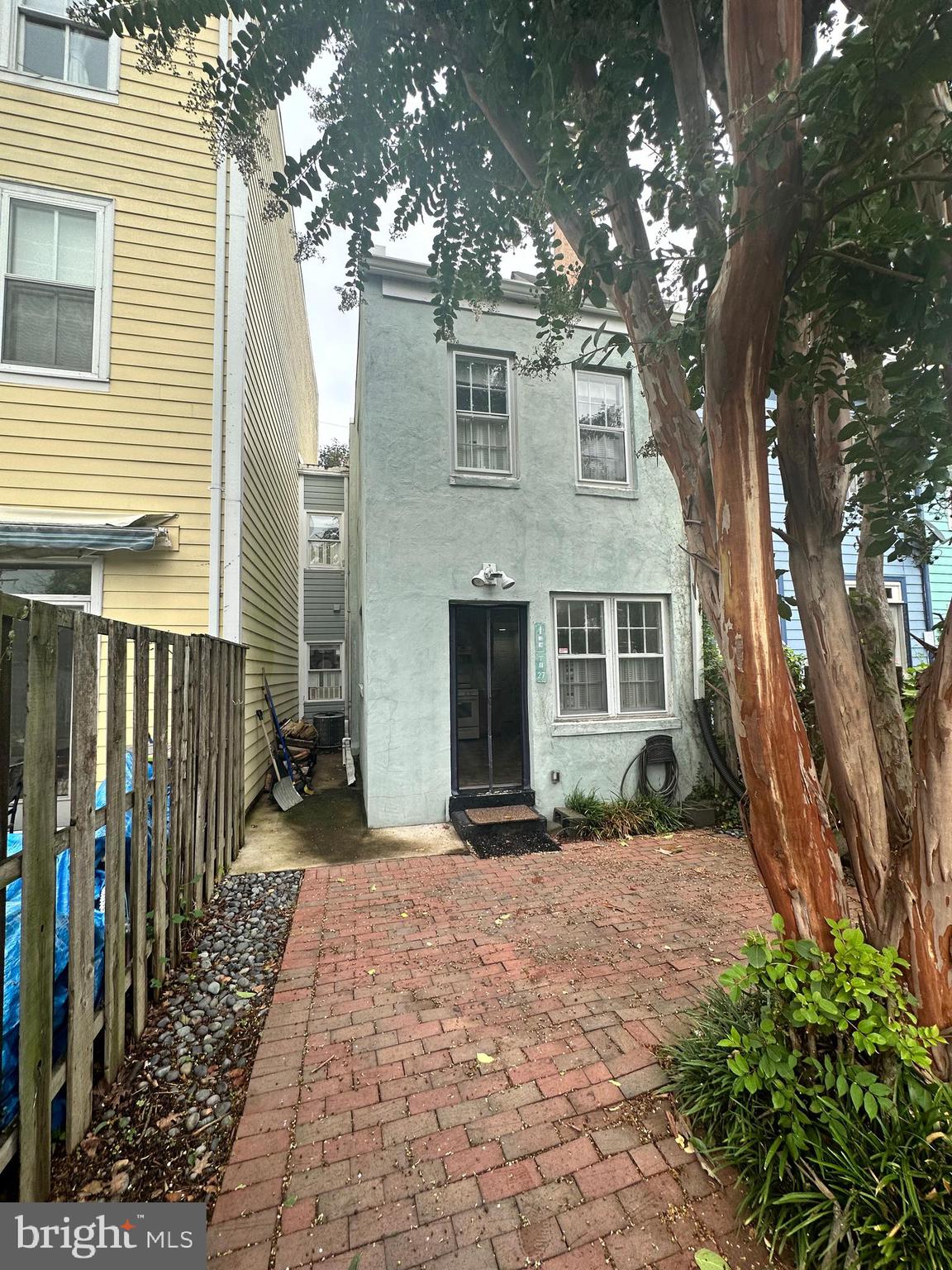 OLD TOWN ALEXANDRIA - Residential Lease