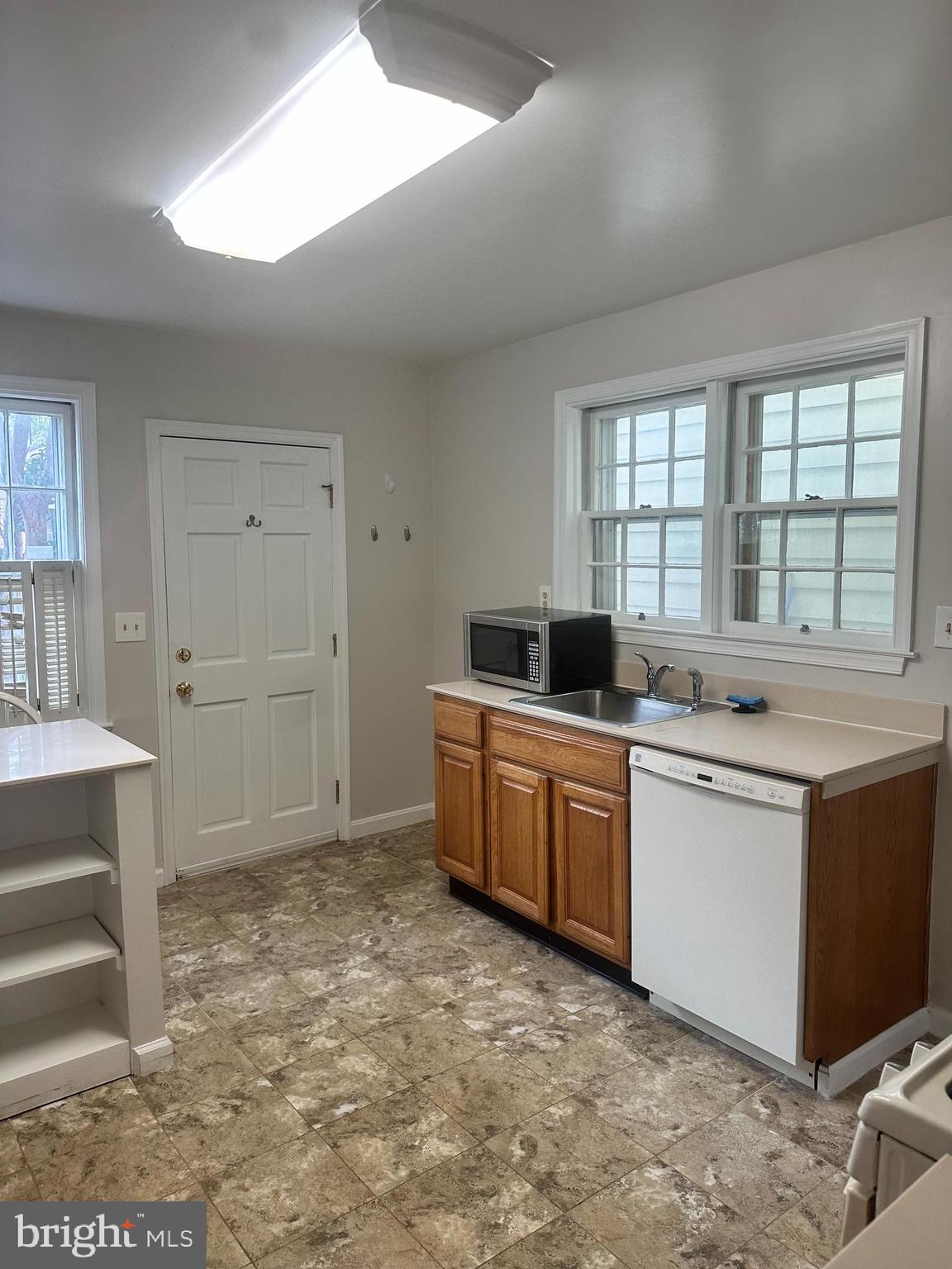 OLD TOWN ALEXANDRIA - Residential Lease