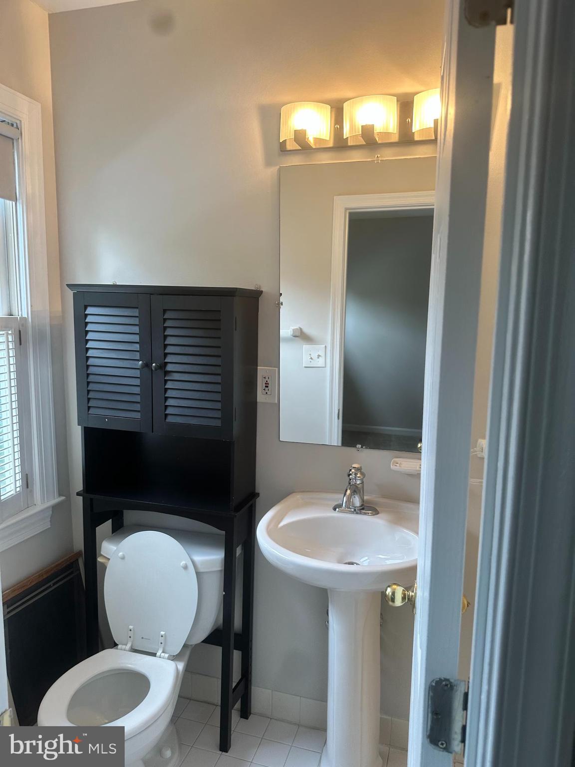 OLD TOWN ALEXANDRIA - Residential Lease