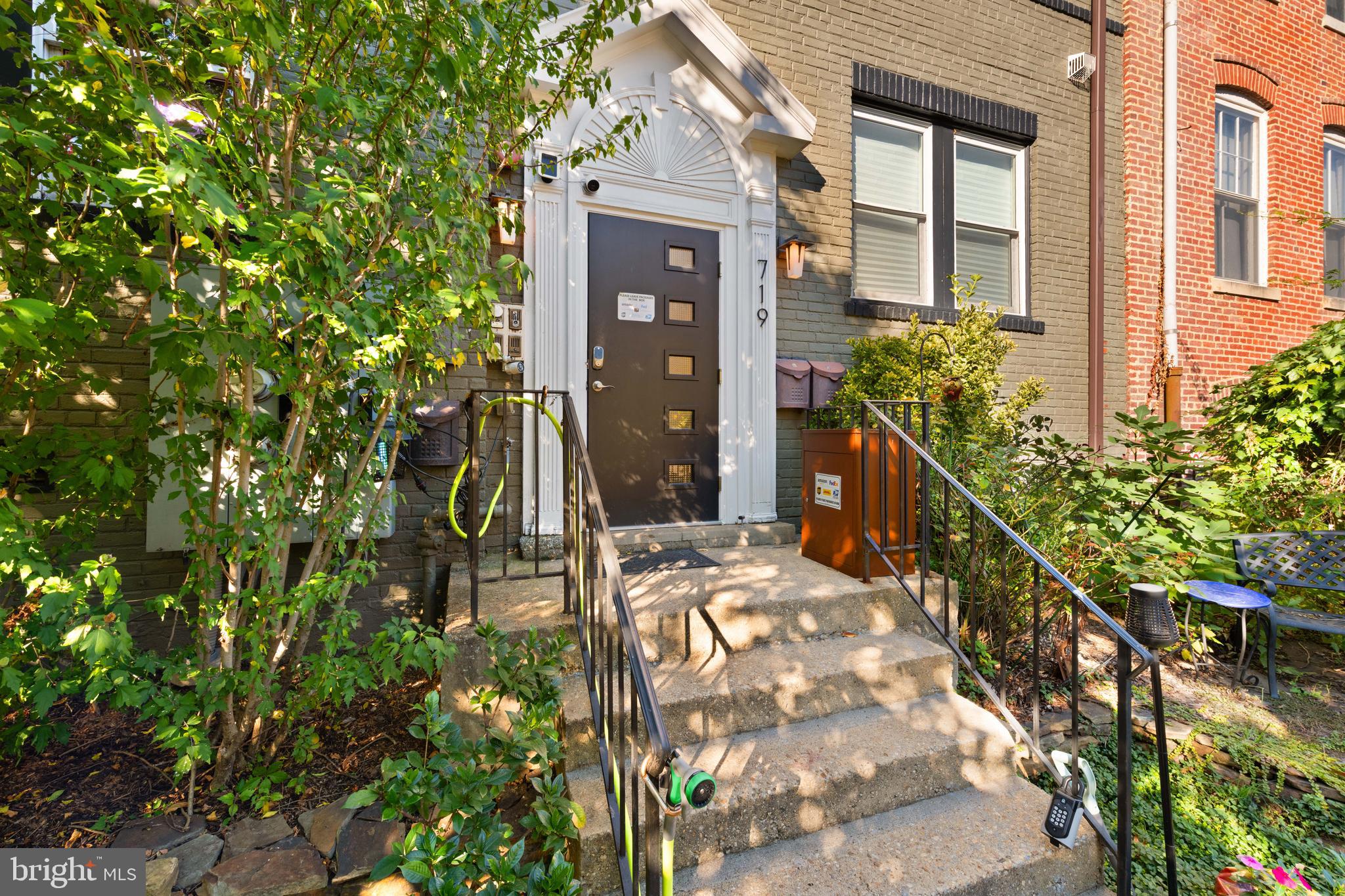 719 12TH STREET SE 3