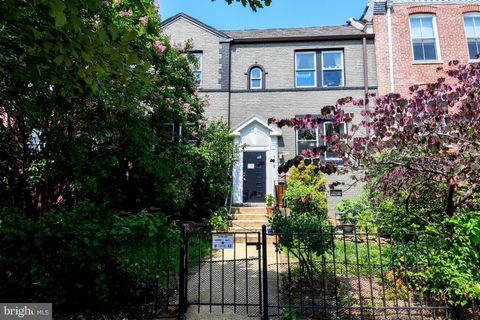 719 12TH STREET SE 3 WASHINGTON DC 20003