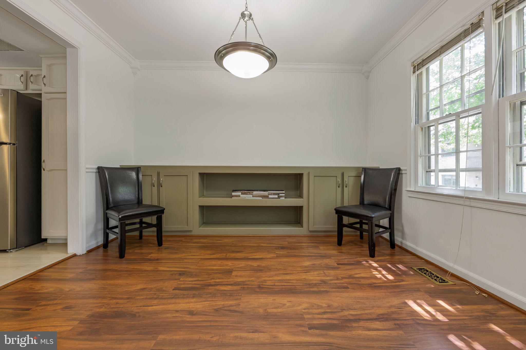 8809 SURVEYORS PLACE