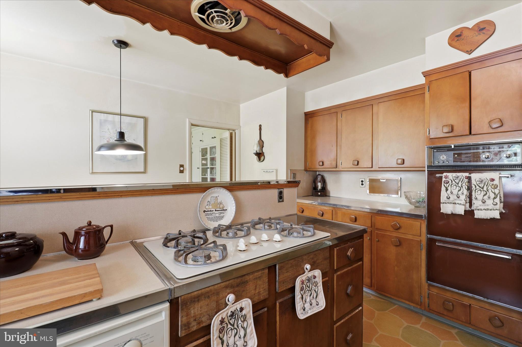 JENKINTOWN MANOR - Residential
