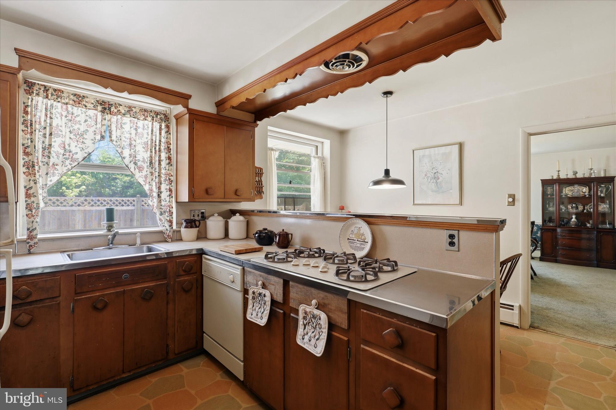 JENKINTOWN MANOR - Residential