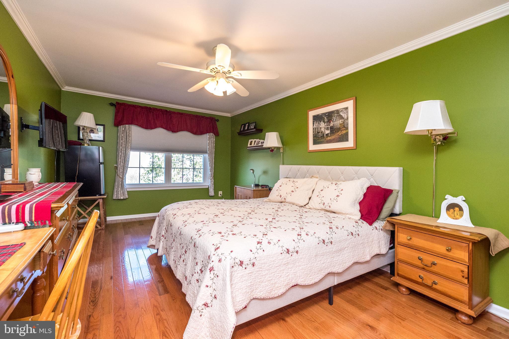 MILFORD GLEN - Residential