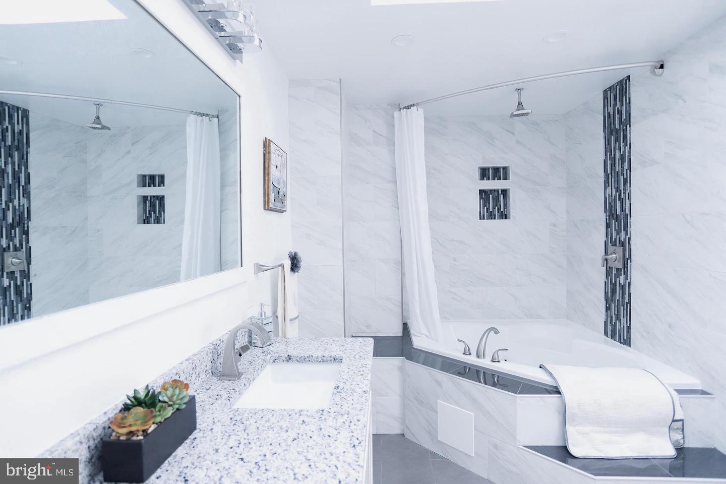 TANTALLON SOUTH - Residential