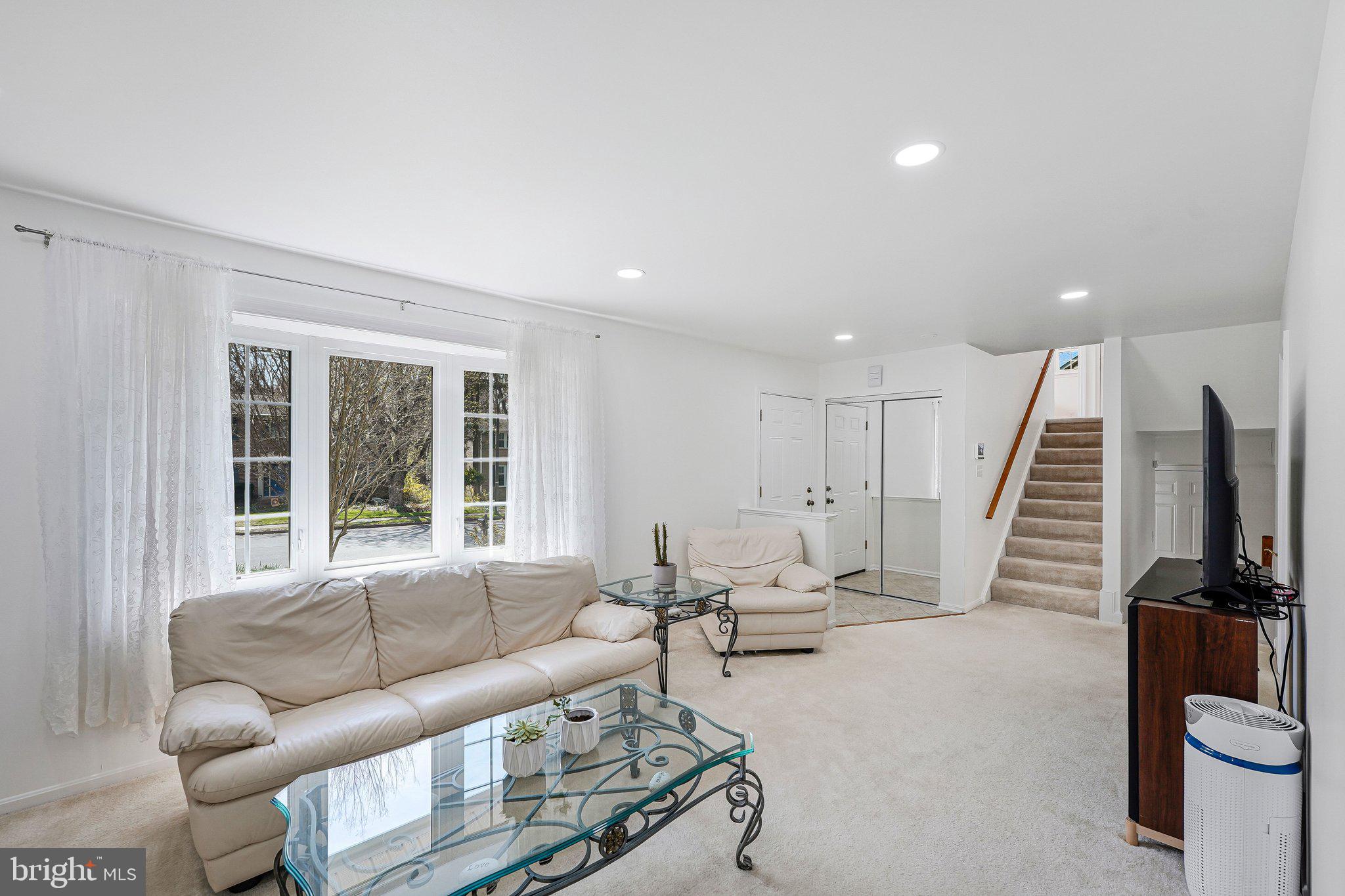 KINGS PARK WEST - Residential