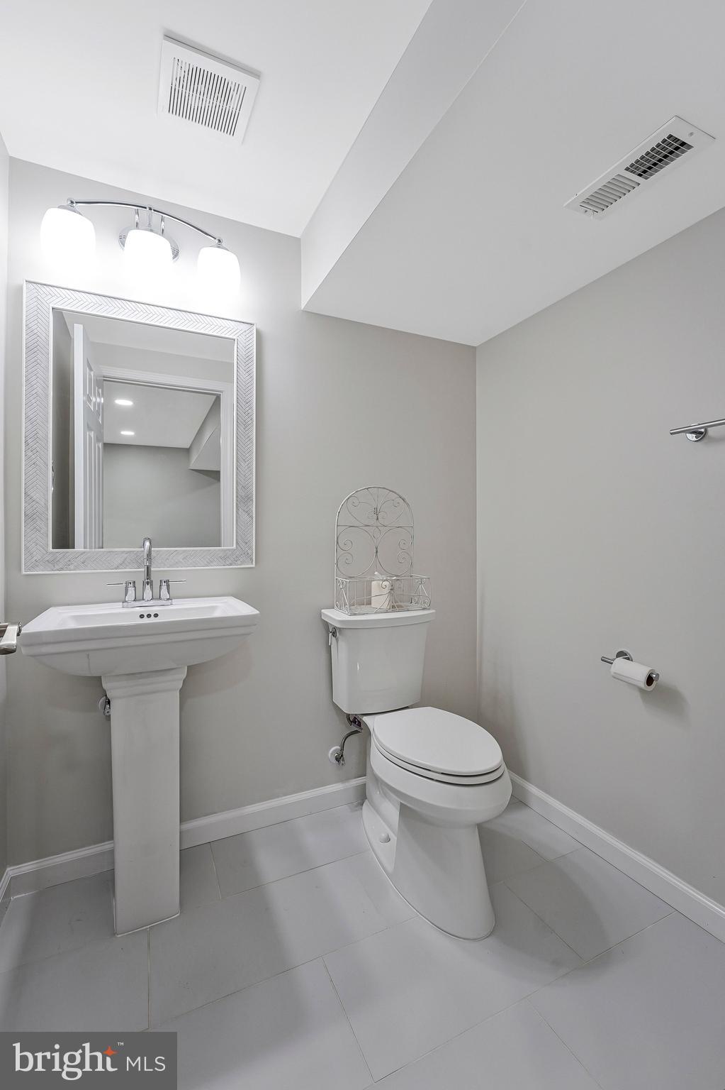 KINGS PARK WEST - Residential