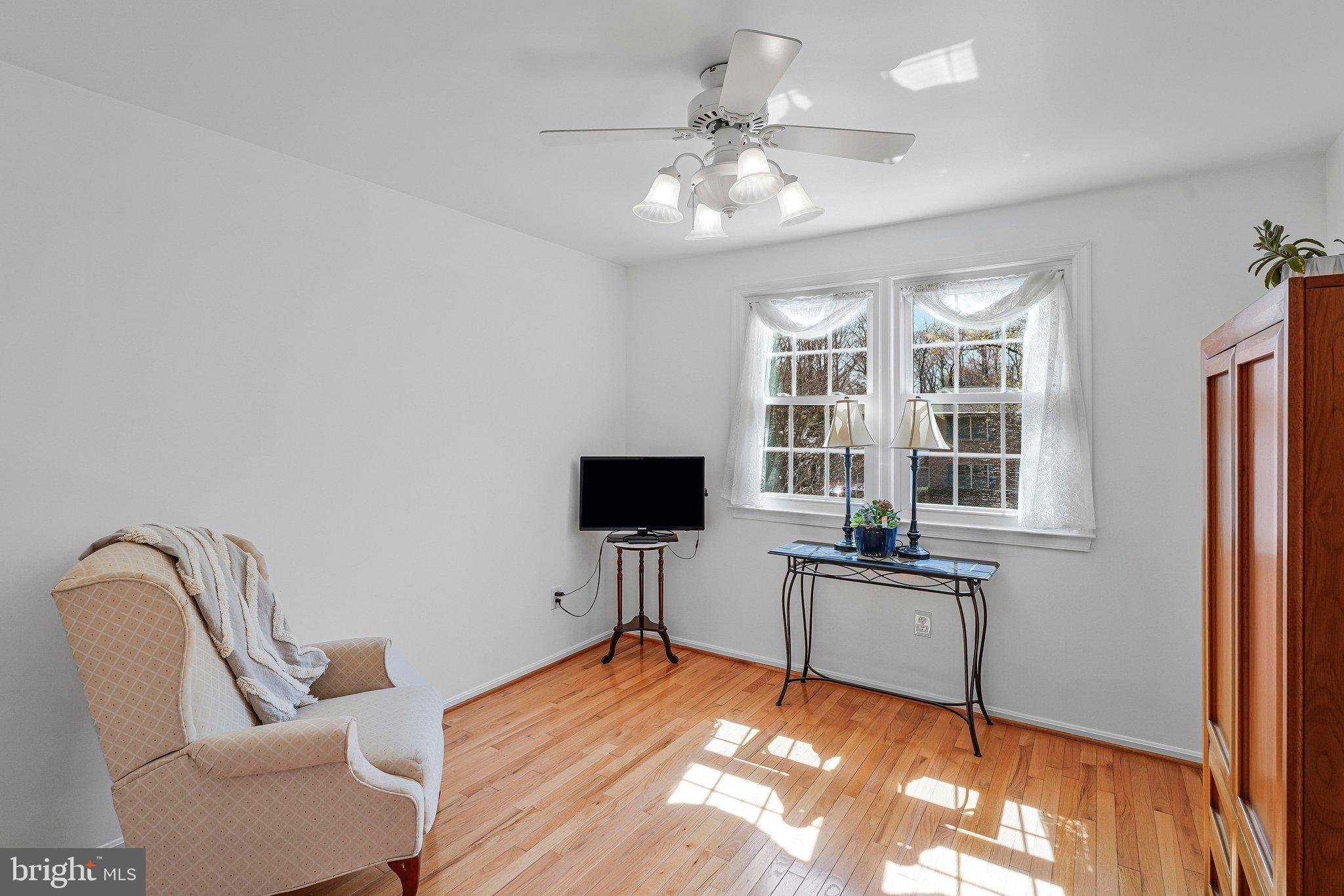 KINGS PARK WEST - Residential