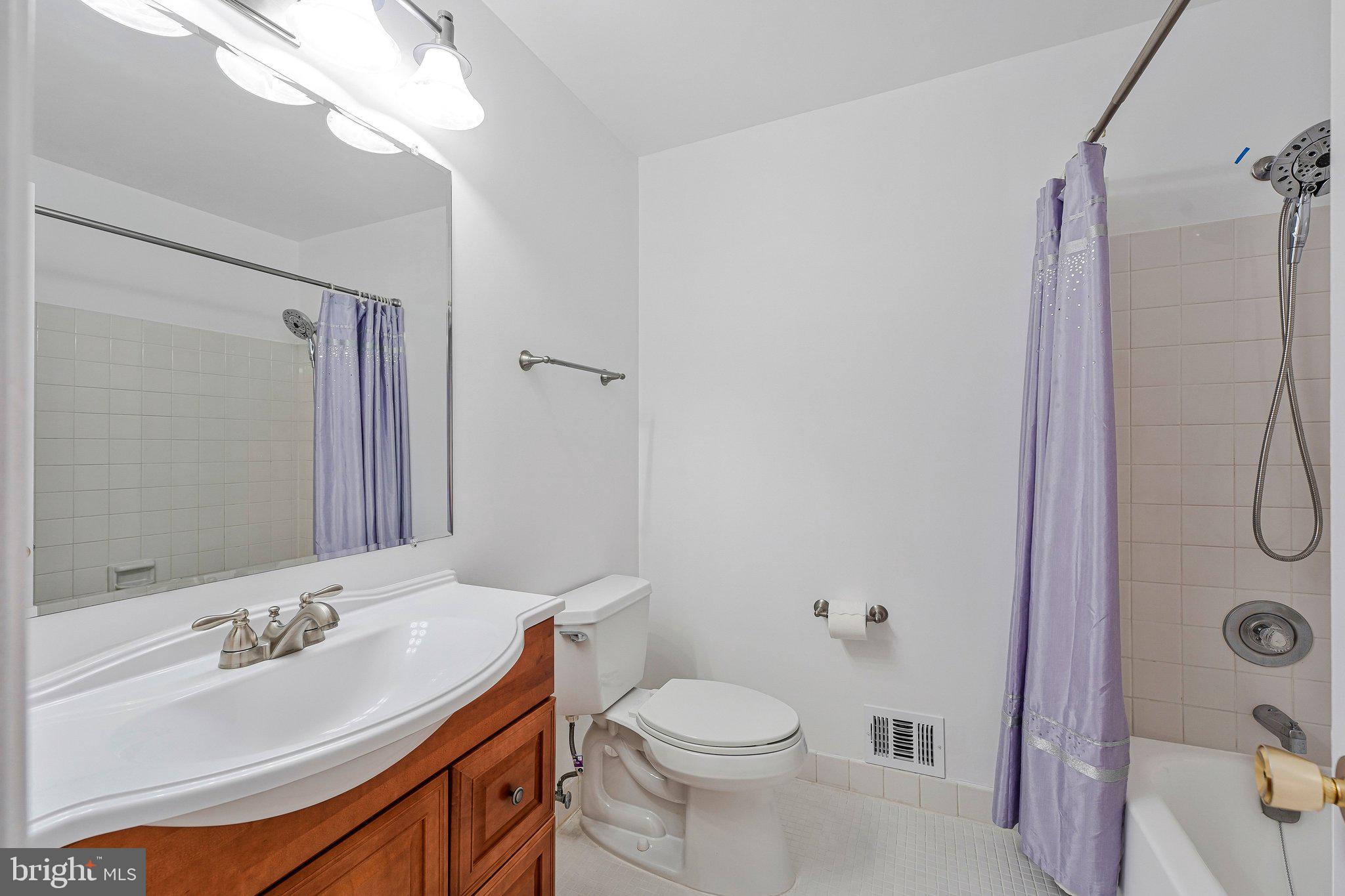 KINGS PARK WEST - Residential