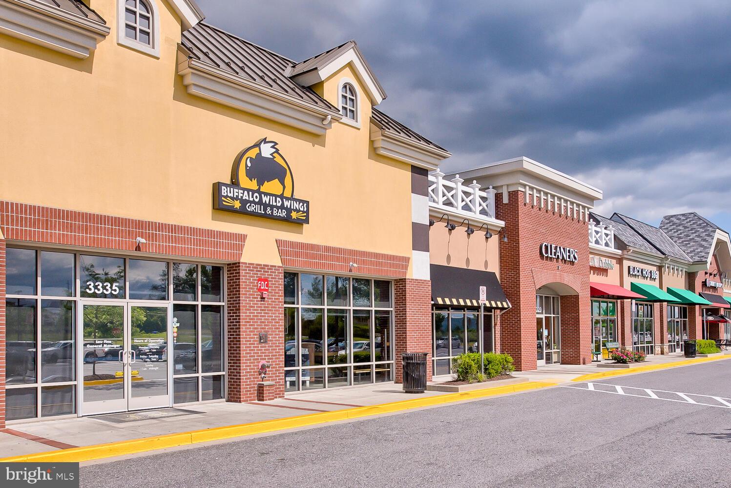 VILLAGES OF URBANA - Residential Lease