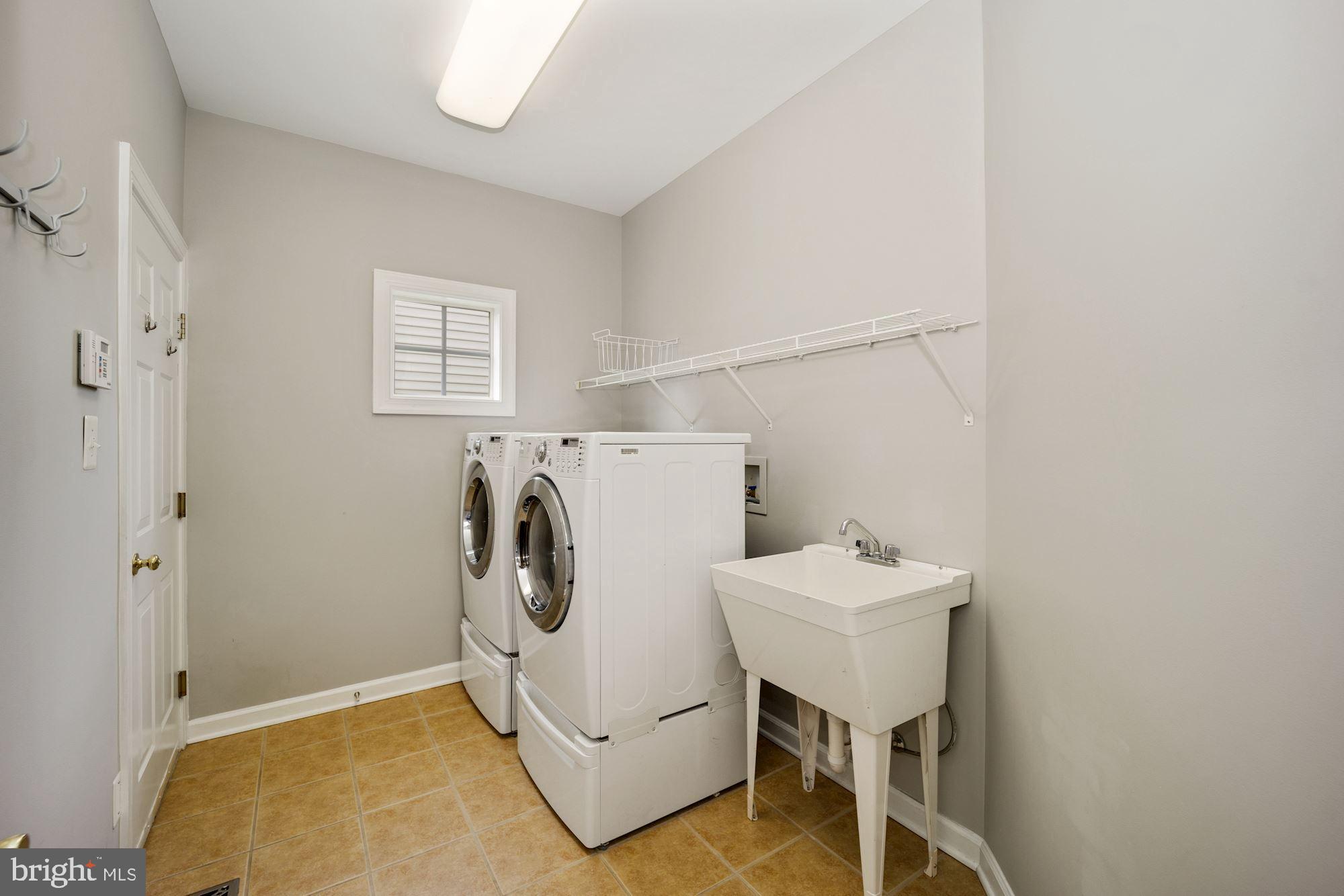 VILLAGES OF URBANA - Residential Lease