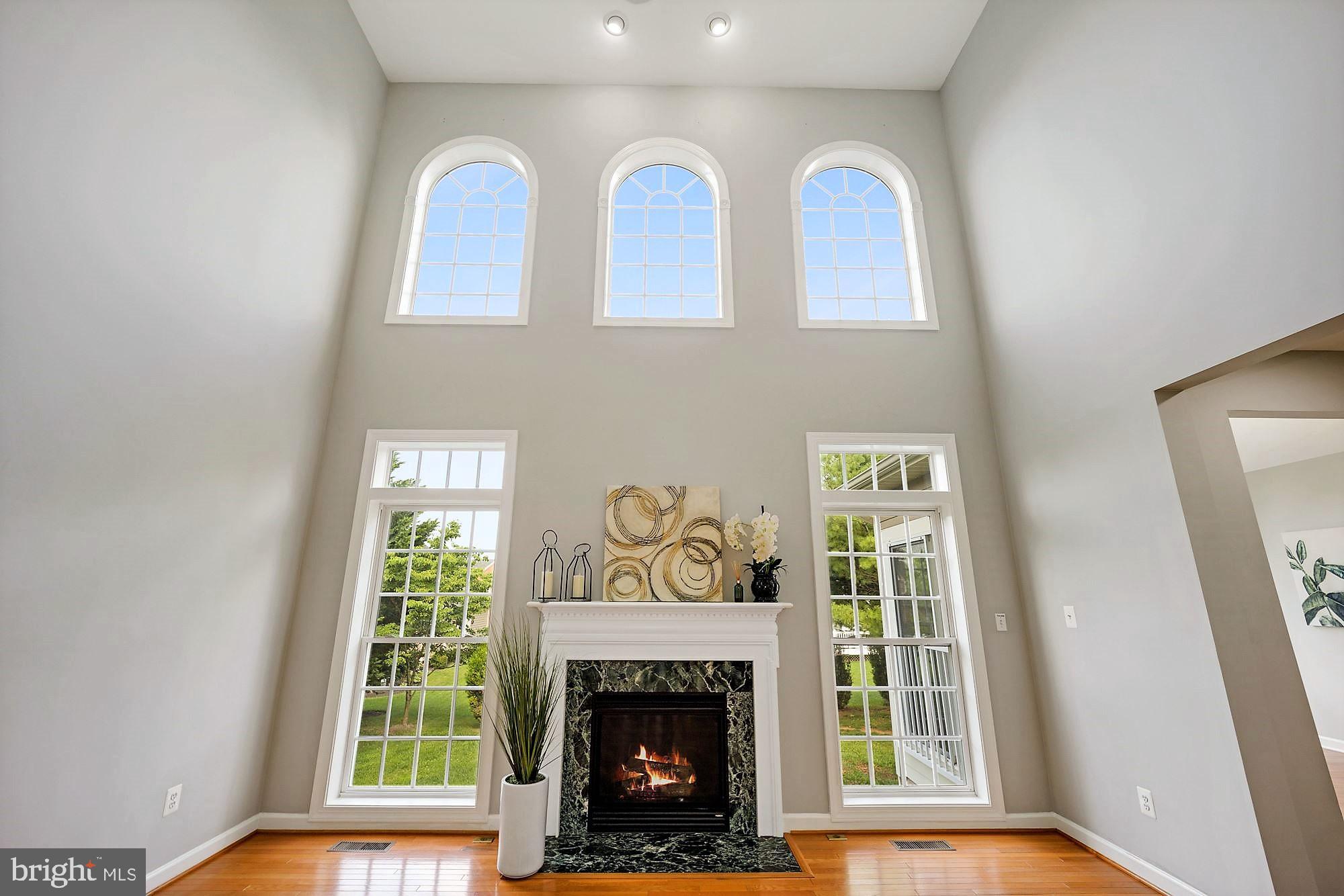 VILLAGES OF URBANA - Residential Lease