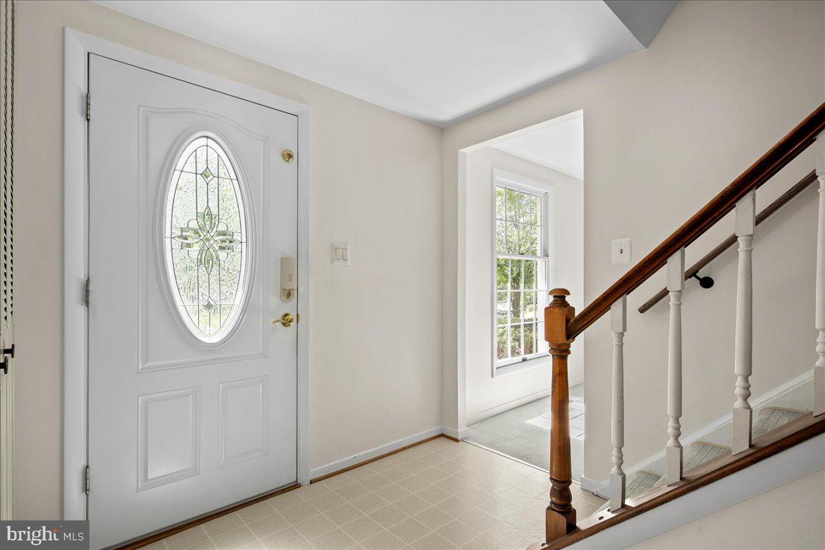 2755 VIKING DRIVE
