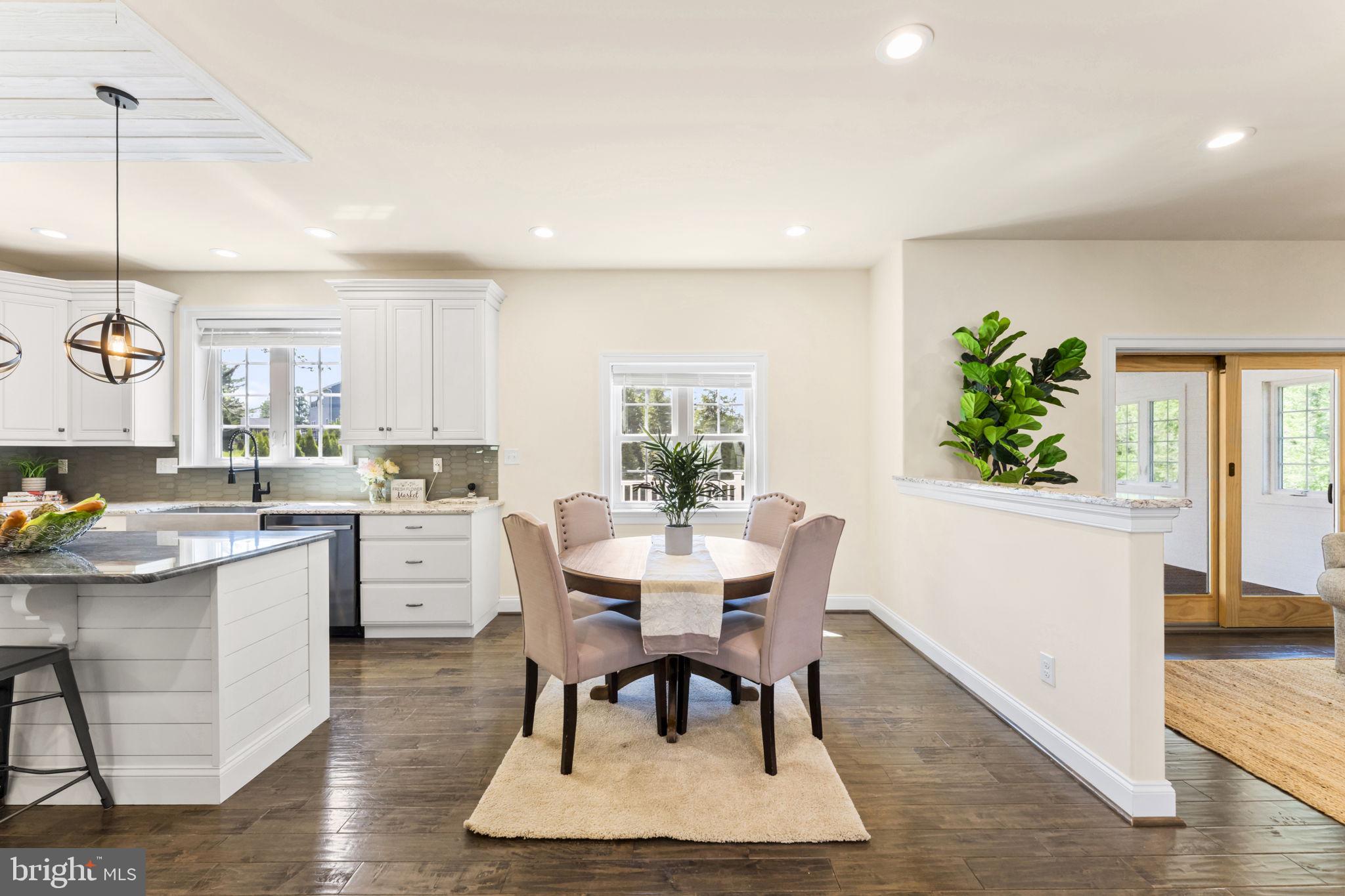 HILLS OF LONDON GROV - Residential