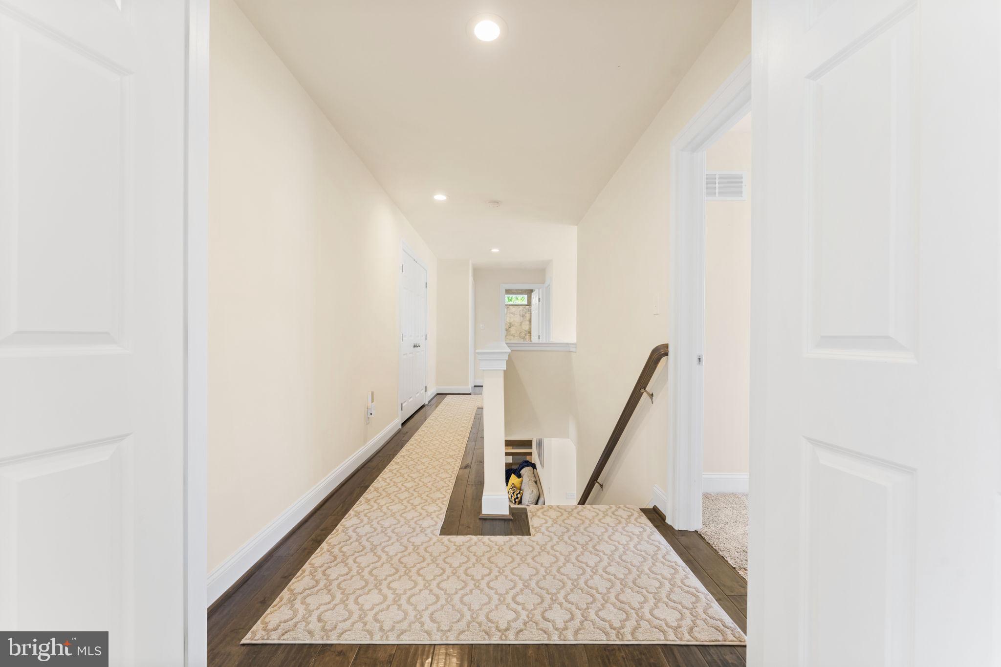 HILLS OF LONDON GROV - Residential