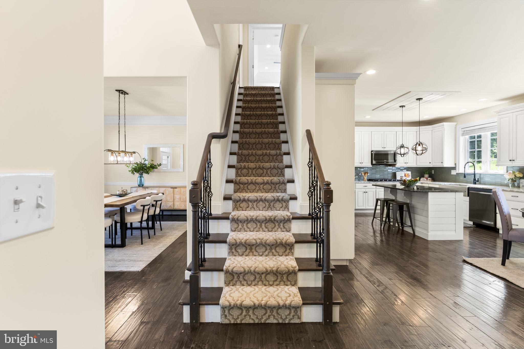 HILLS OF LONDON GROV - Residential