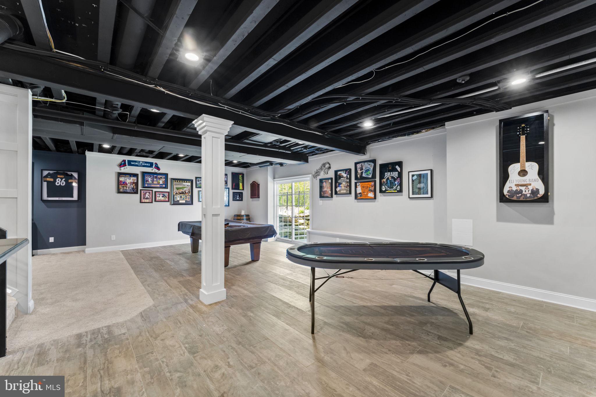 HILLS OF LONDON GROV - Residential