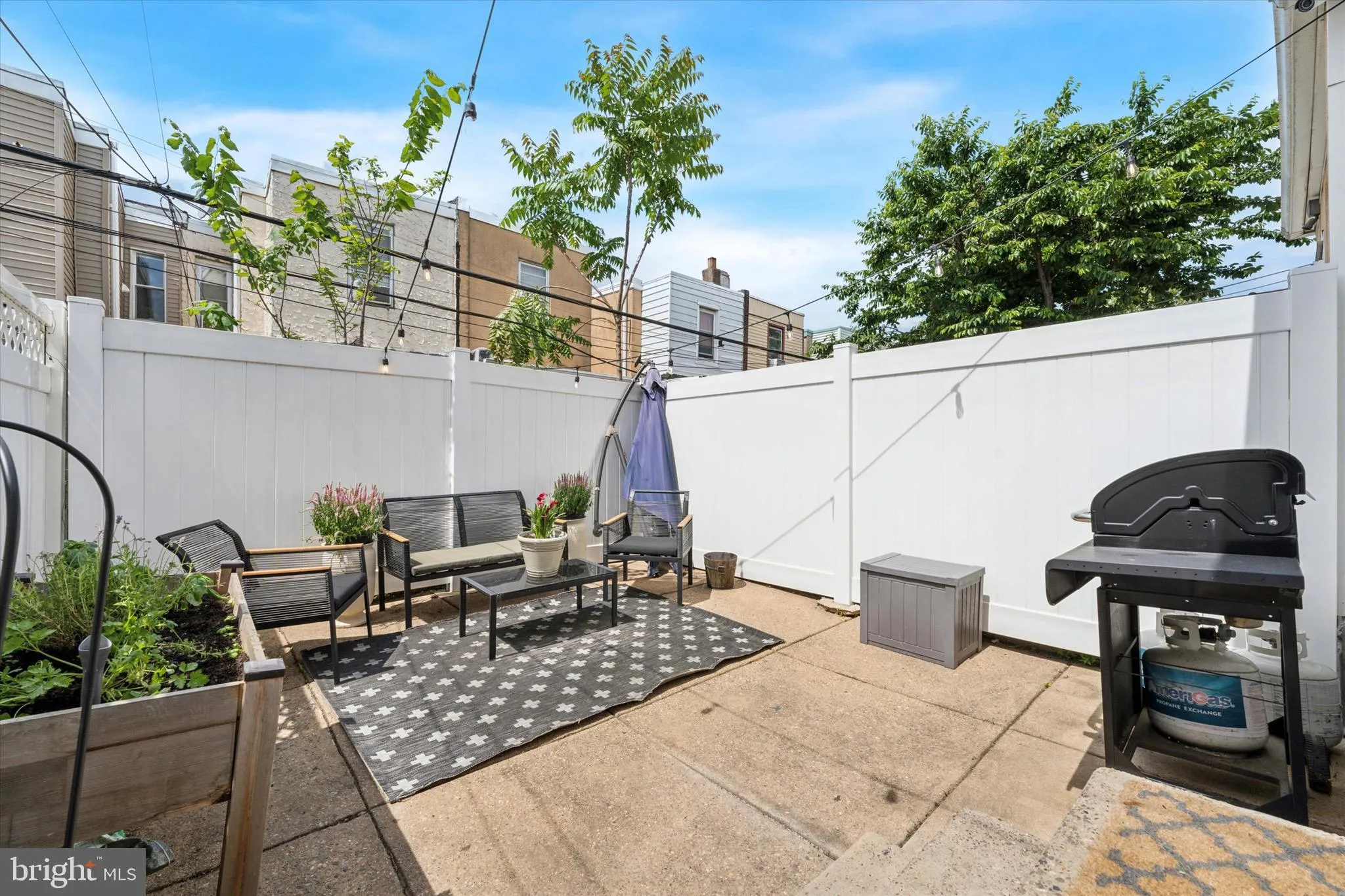 Philadelphia, Pennsylvania 19134, United States, 3 Bedrooms Bedrooms, ,2 BathroomsBathrooms,Residential,Pending,139905