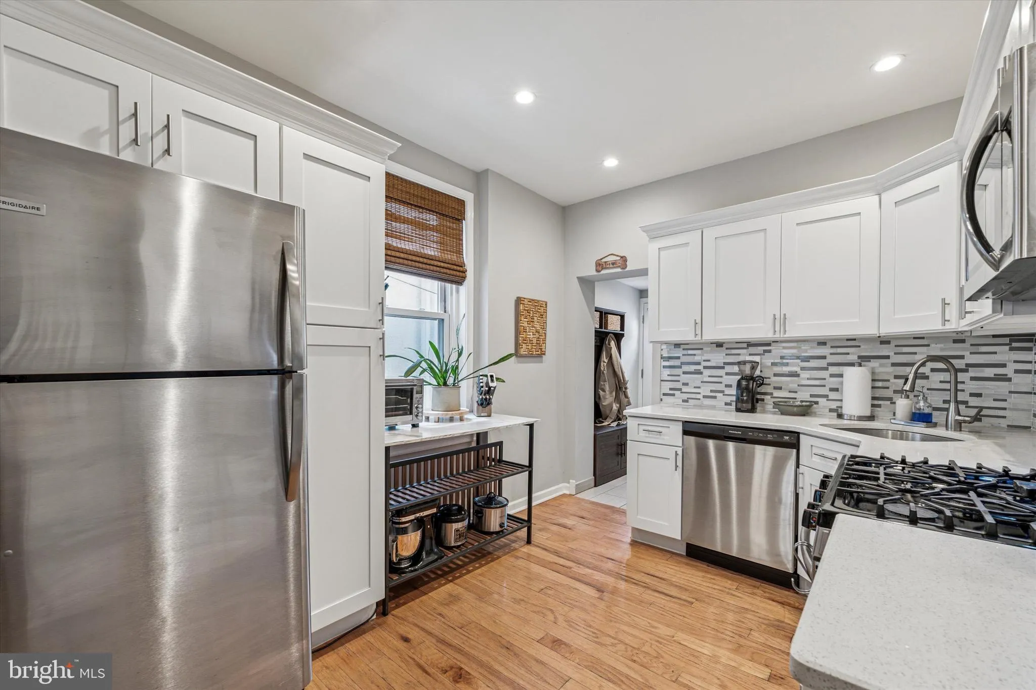 Philadelphia, Pennsylvania 19134, United States, 3 Bedrooms Bedrooms, ,2 BathroomsBathrooms,Residential,Pending,139905