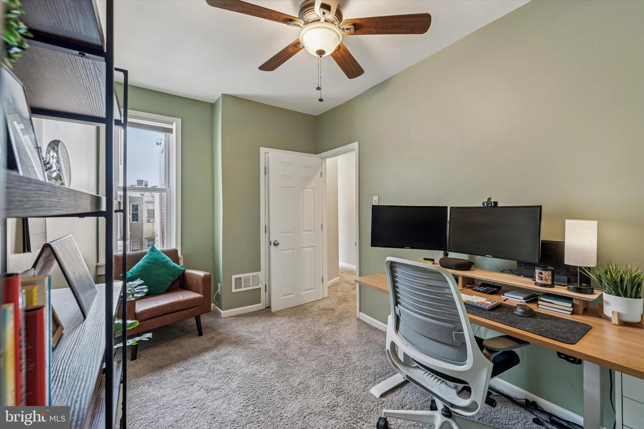 Philadelphia, Pennsylvania 19134, United States, 3 Bedrooms Bedrooms, ,2 BathroomsBathrooms,Residential,Pending,139905