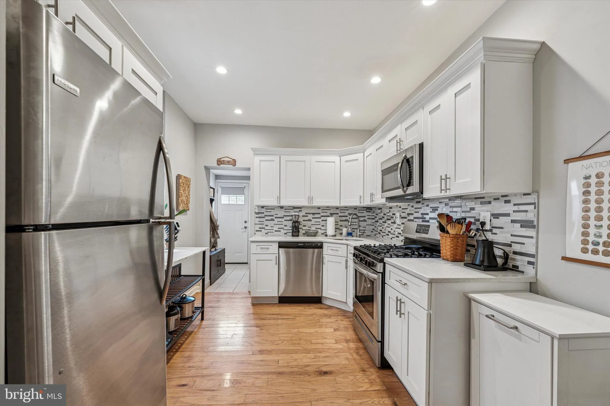 Philadelphia, Pennsylvania 19134, United States, 3 Bedrooms Bedrooms, ,2 BathroomsBathrooms,Residential,Pending,139905