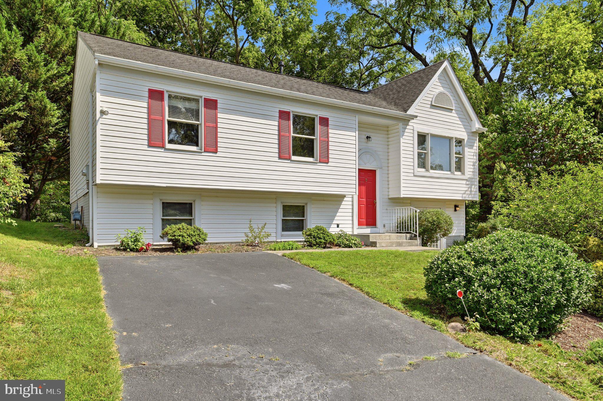 300 PEMBRIDGE DRIVE