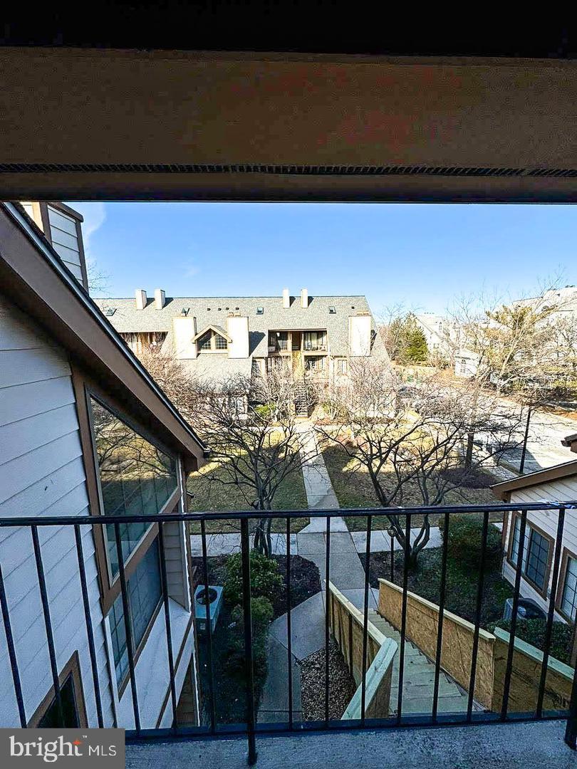 THE TIERS OF LAUREL LAKE - Residential