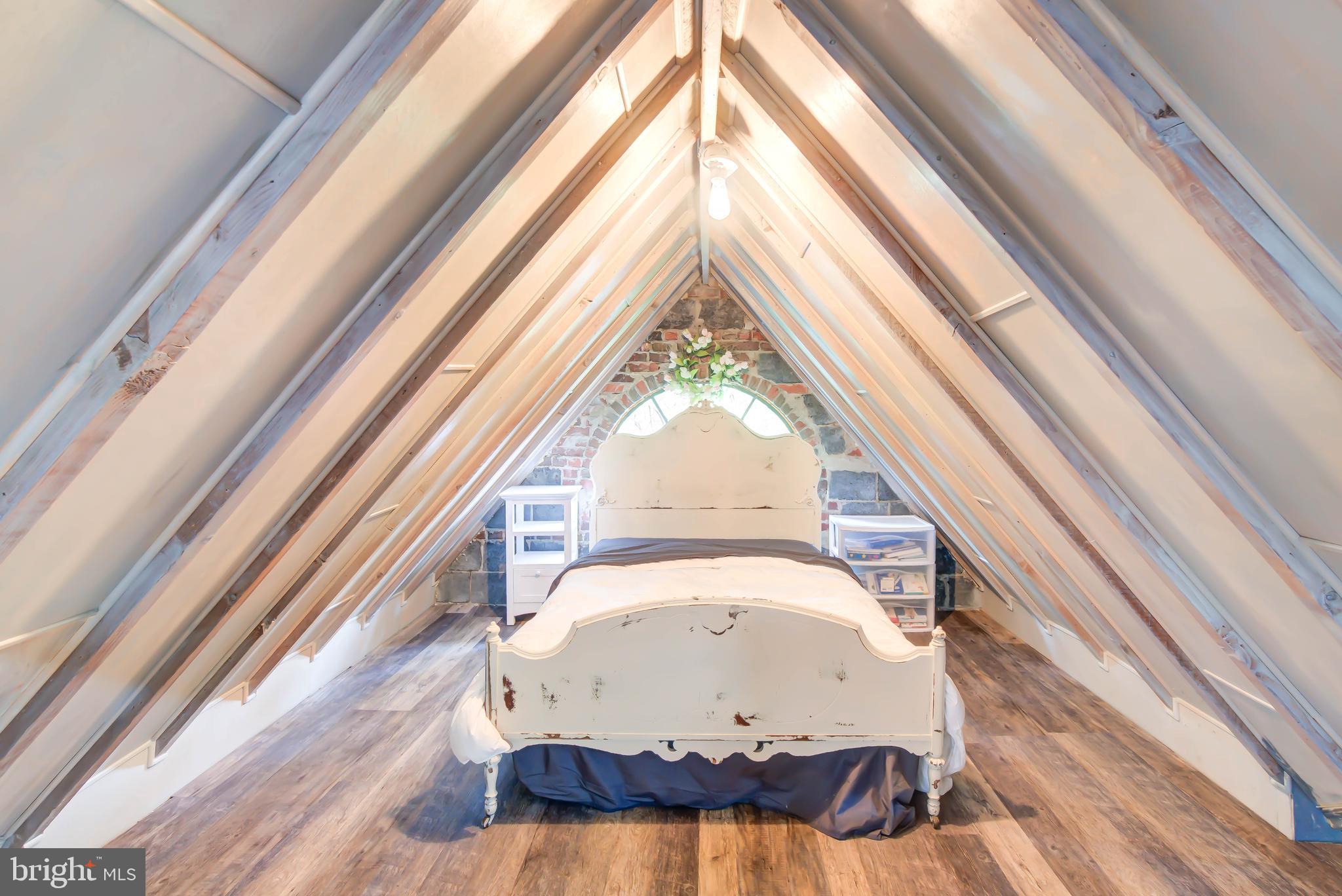 INDIAN SPRING HILLS - Residential