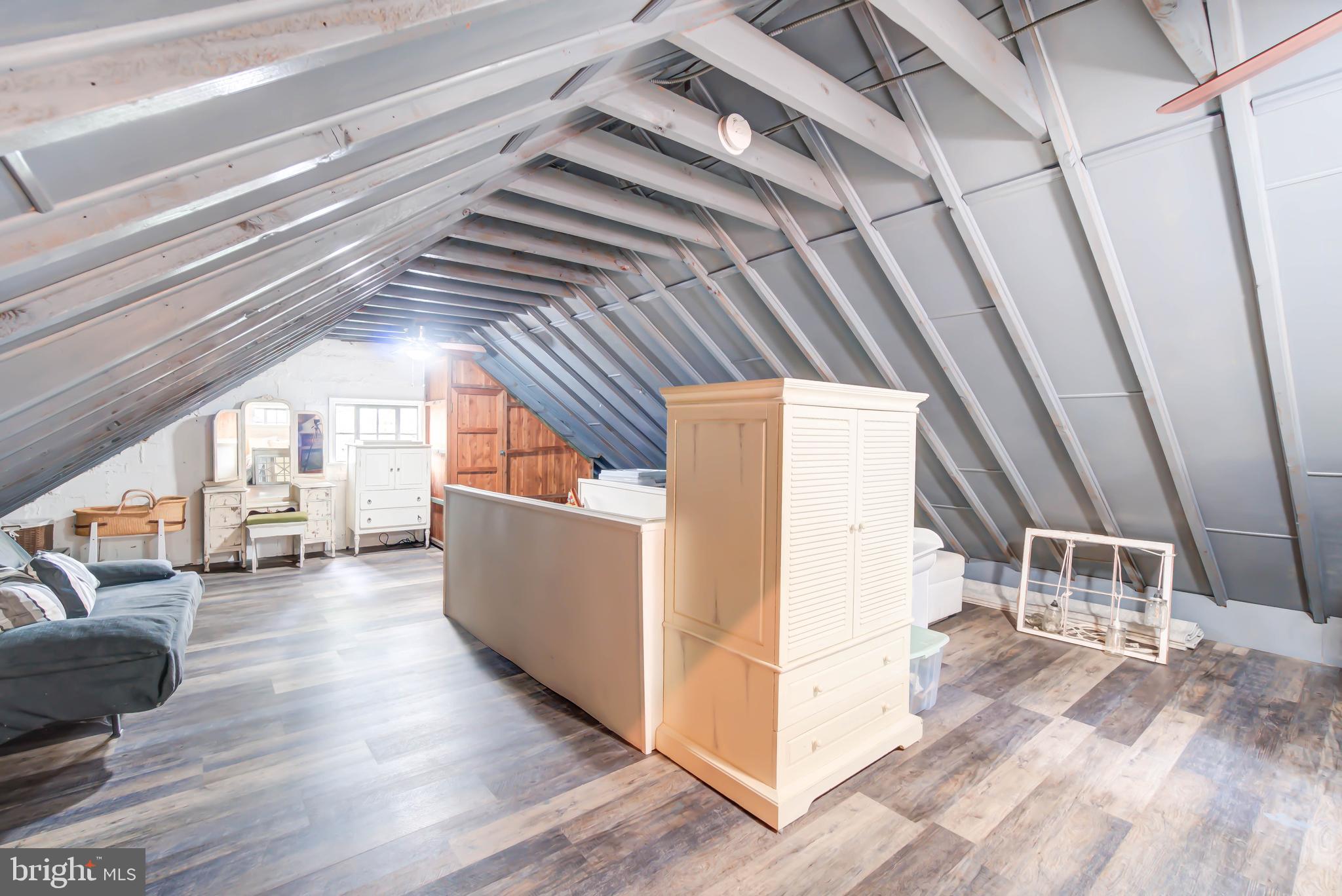 INDIAN SPRING HILLS - Residential