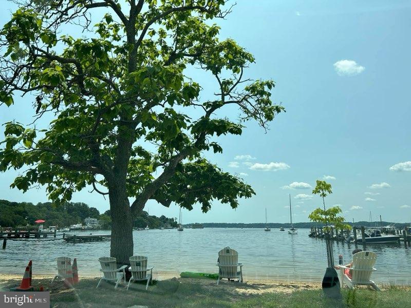 OLDE SEVERNA PARK - Residential