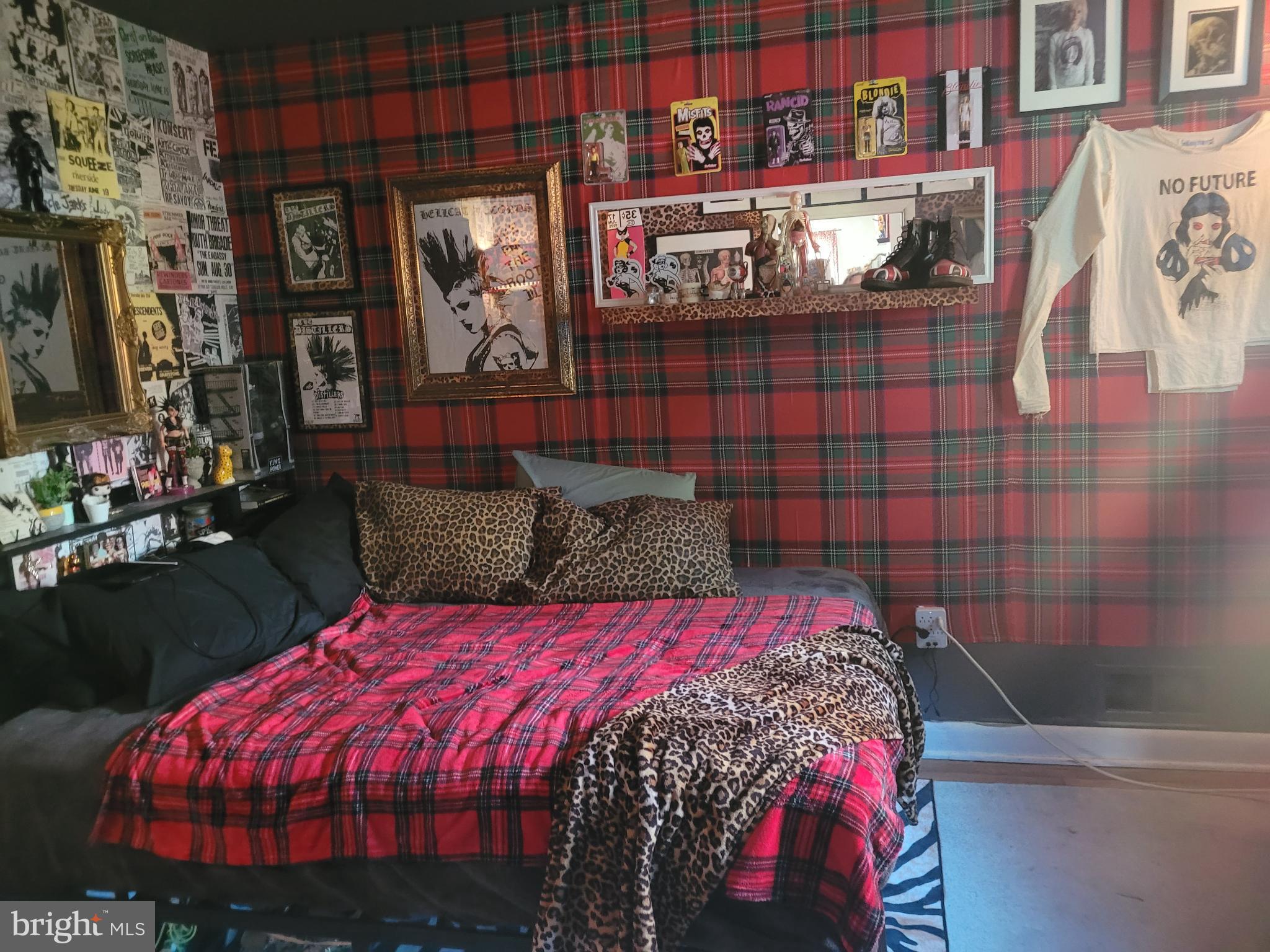 OLDE SEVERNA PARK - Residential