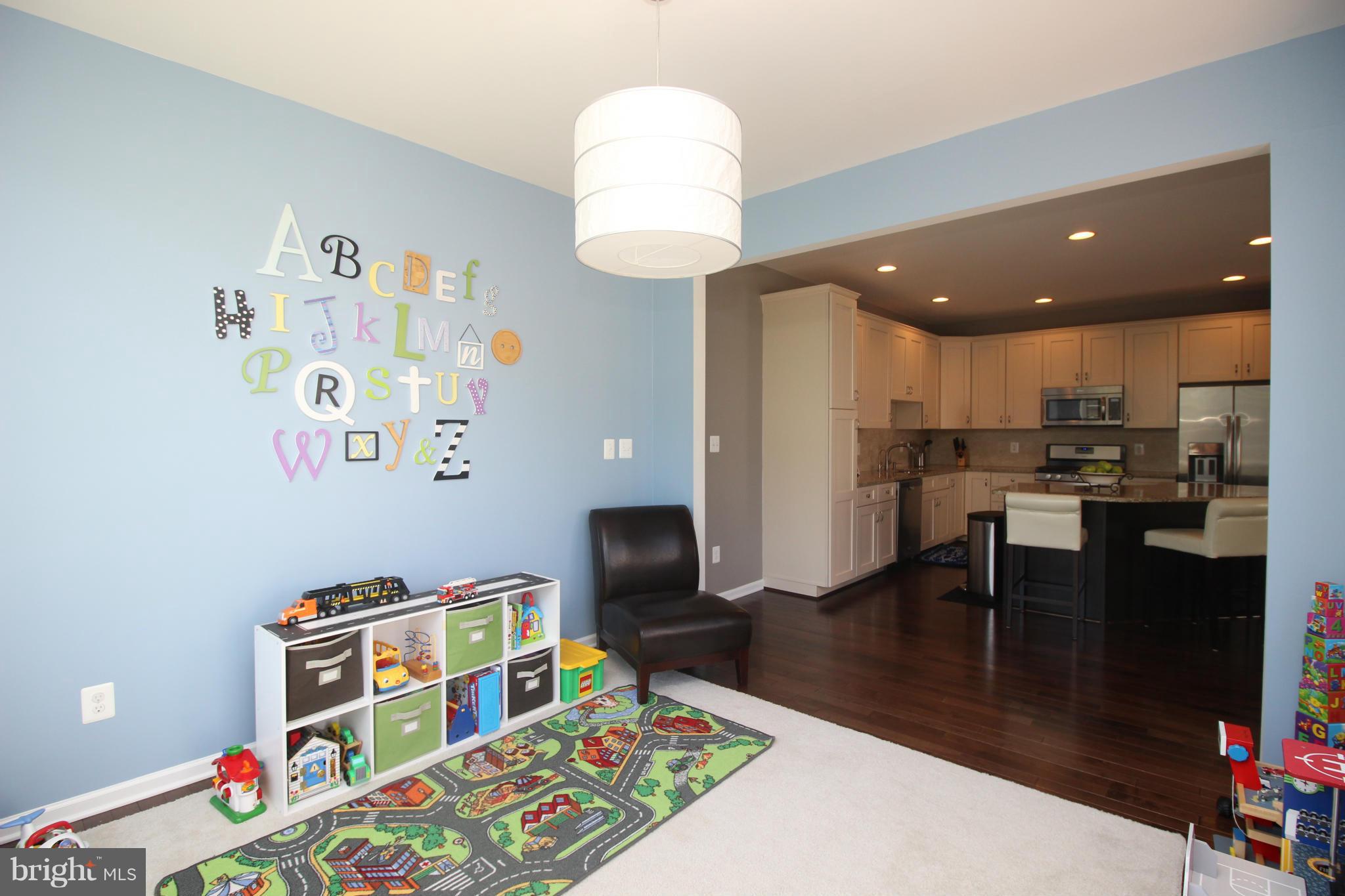 SOUTH RIDING - Residential