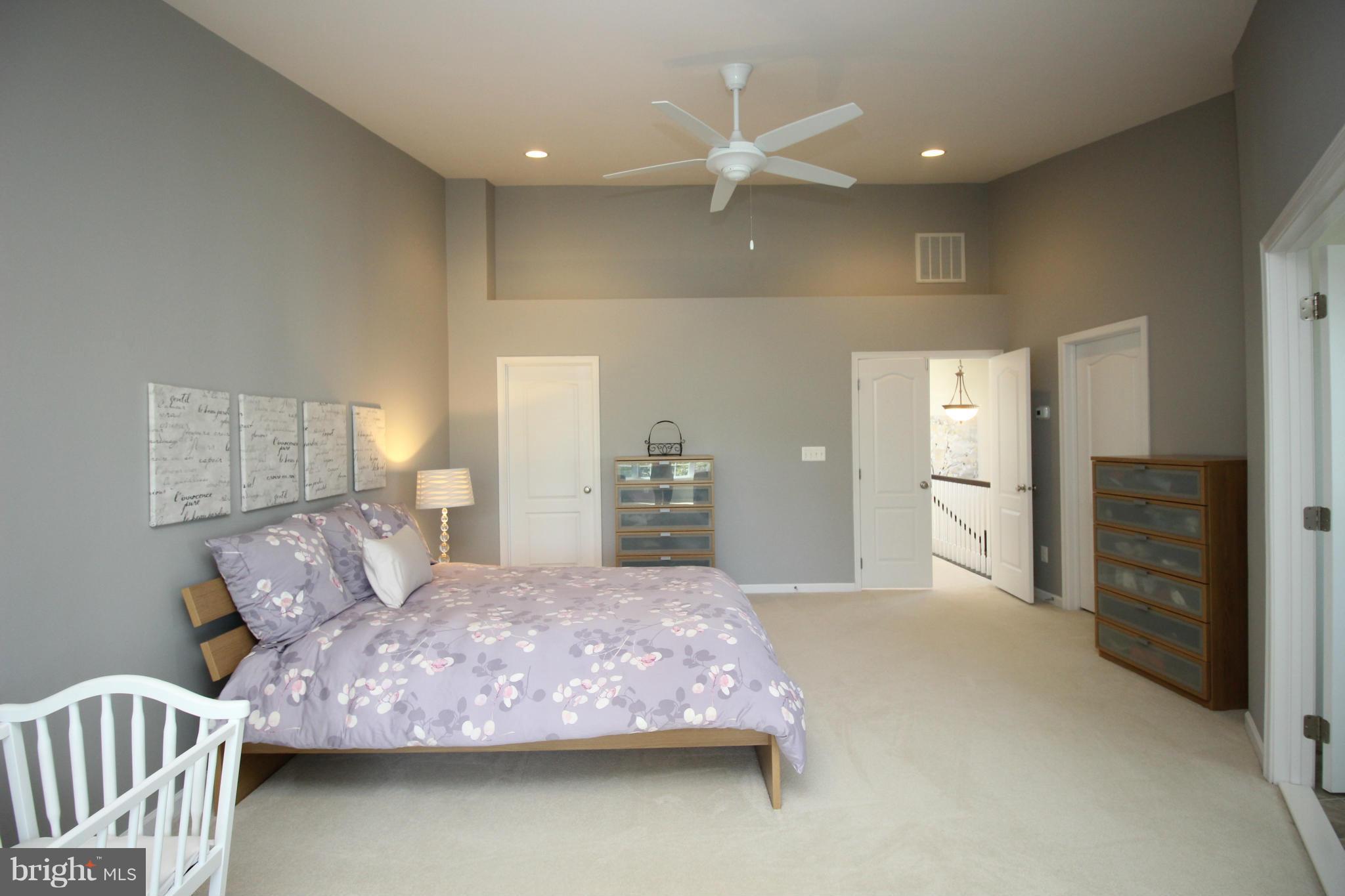 SOUTH RIDING - Residential