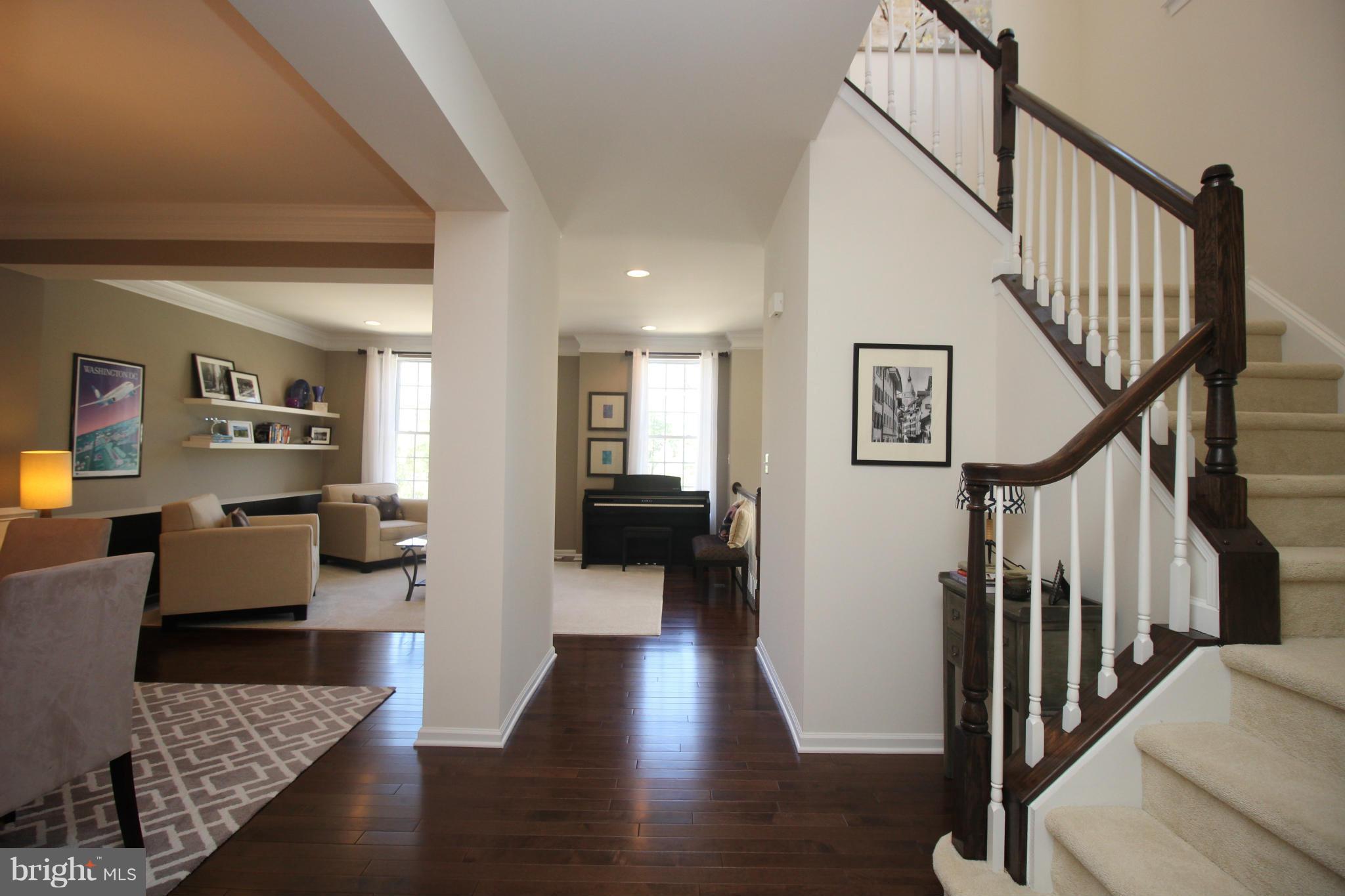 SOUTH RIDING - Residential