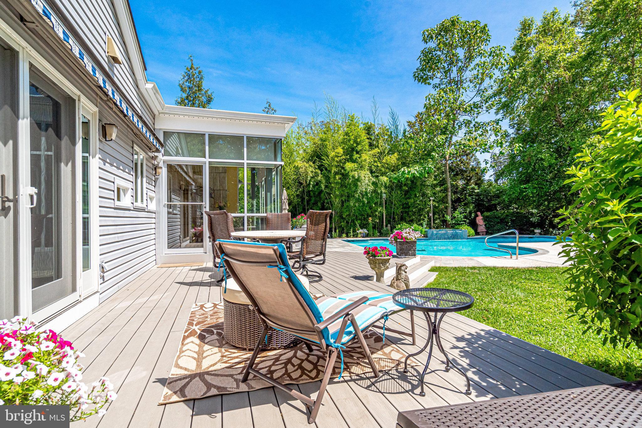 CHAPEL HILL - Residential