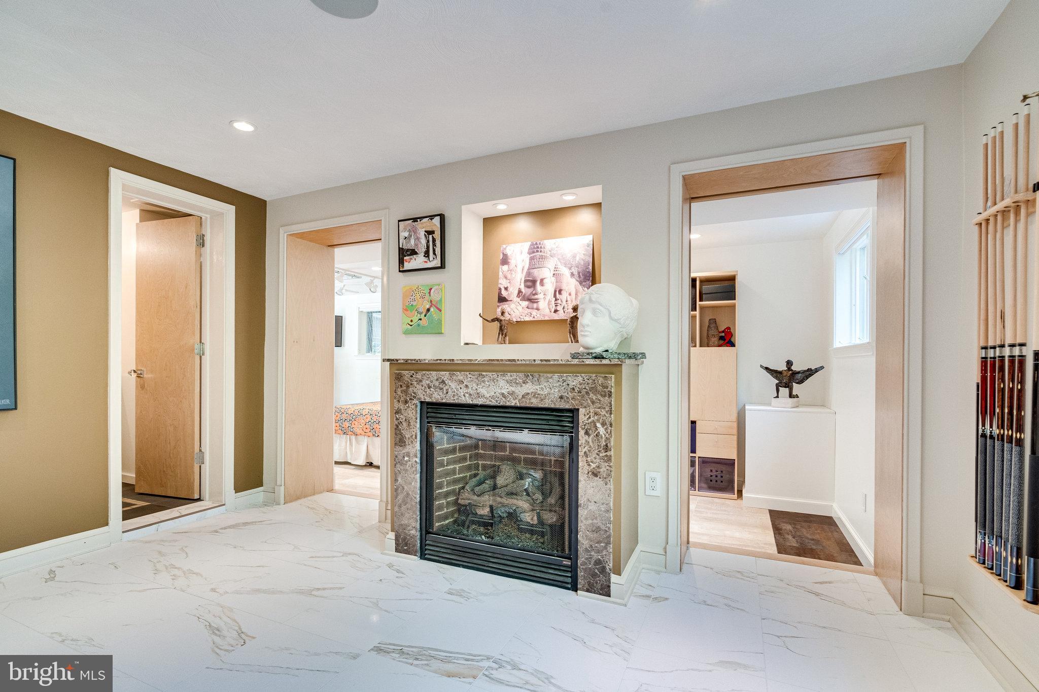 CHAPEL HILL - Residential