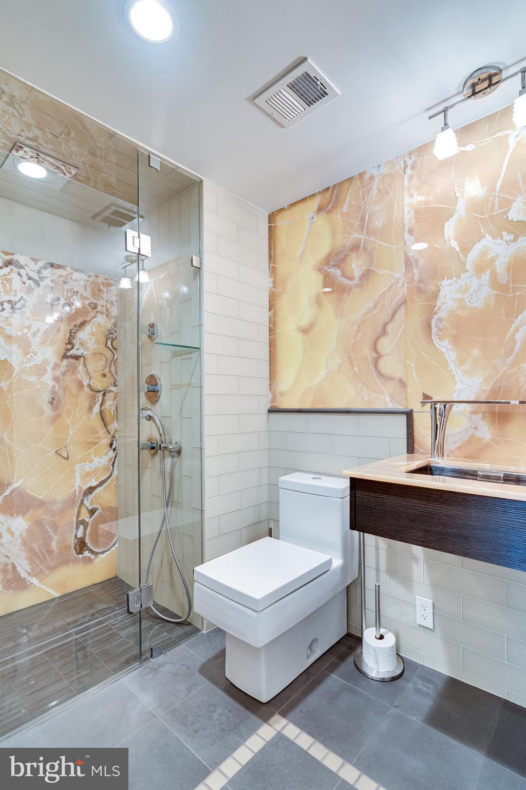 CHAPEL HILL - Residential