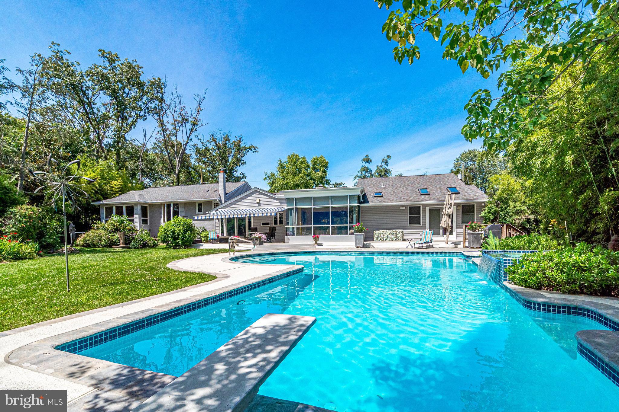 CHAPEL HILL - Residential