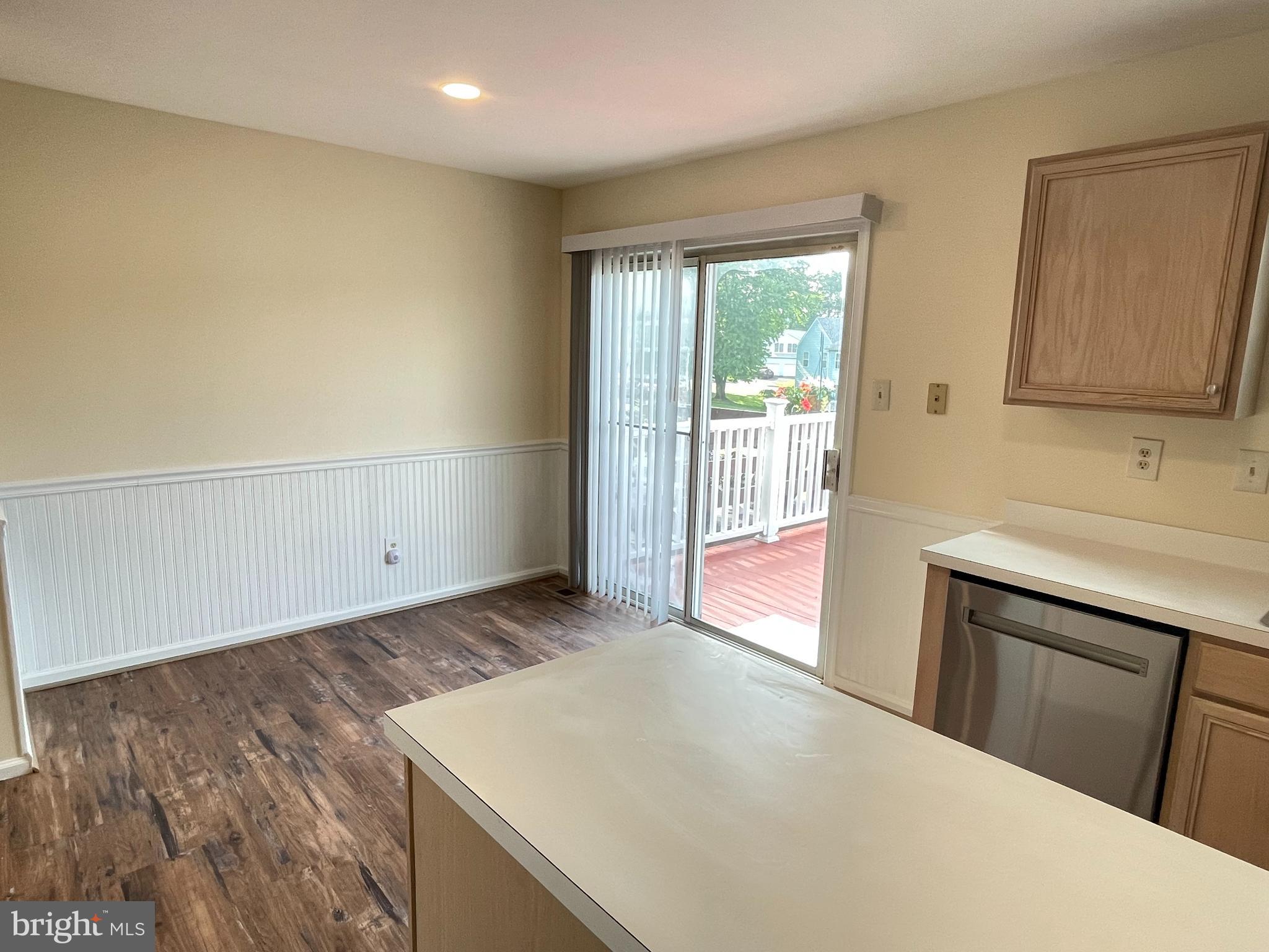 CHERRY TREE KNOLL - Residential Lease