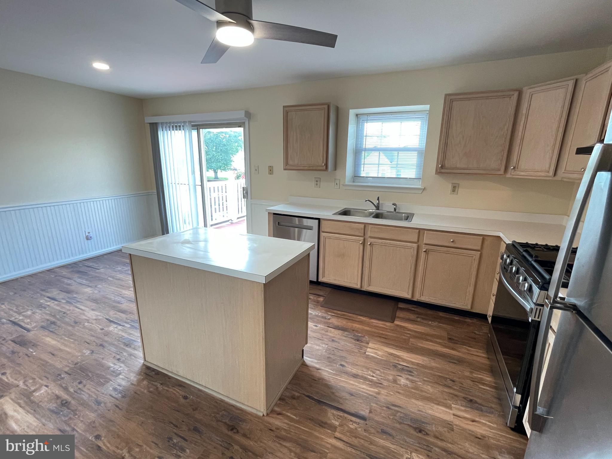 CHERRY TREE KNOLL - Residential Lease