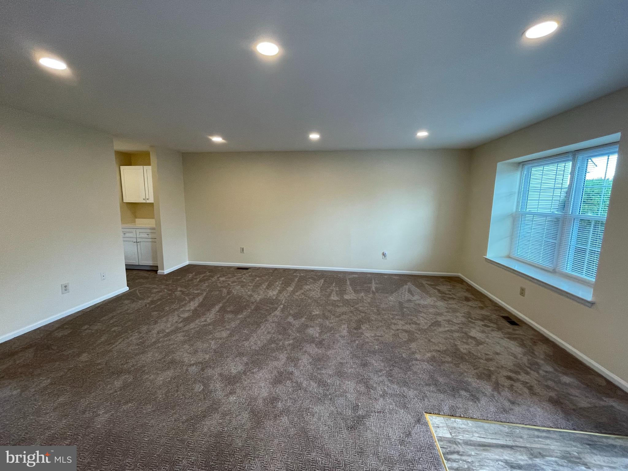 CHERRY TREE KNOLL - Residential Lease