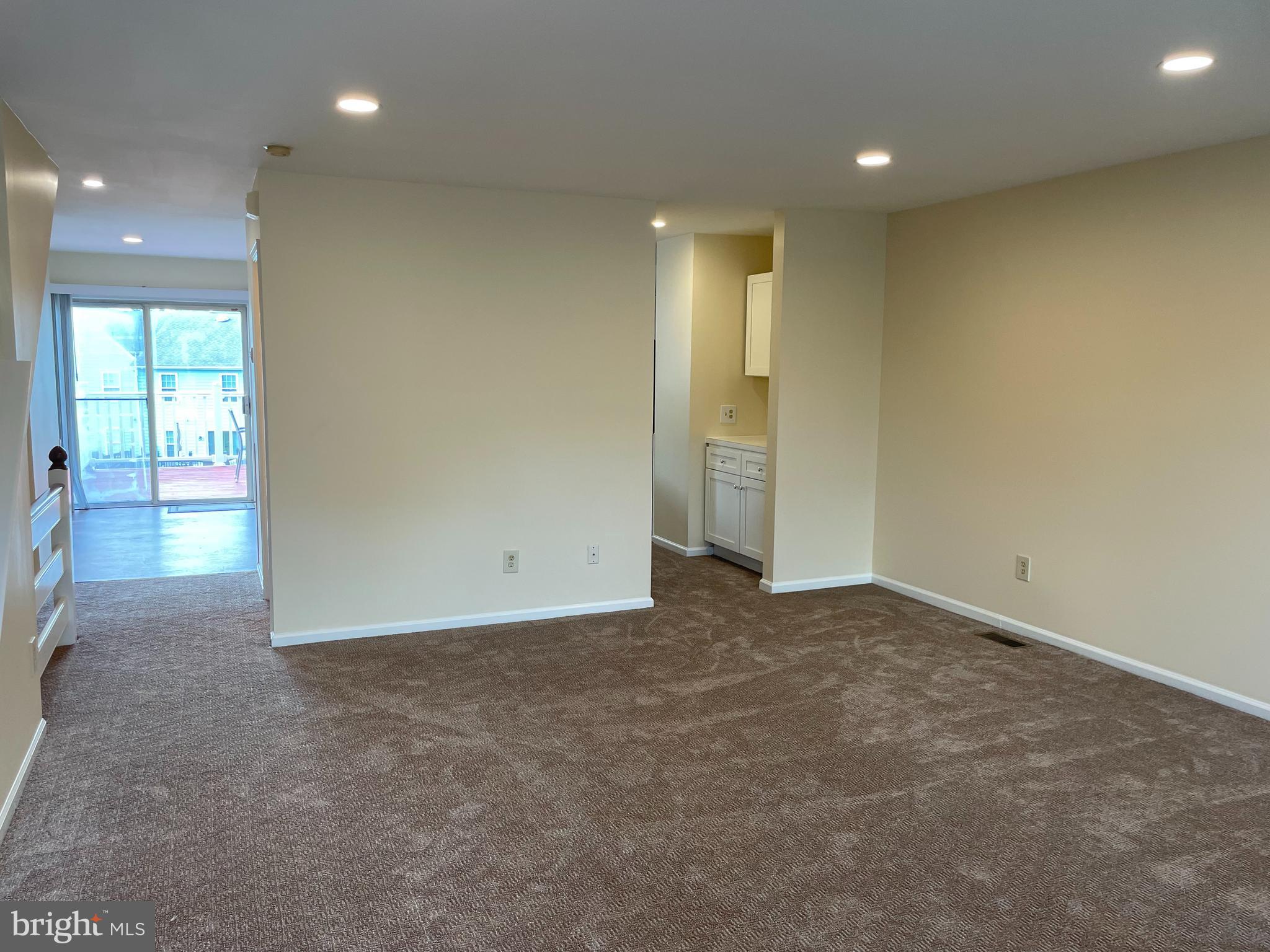 CHERRY TREE KNOLL - Residential Lease