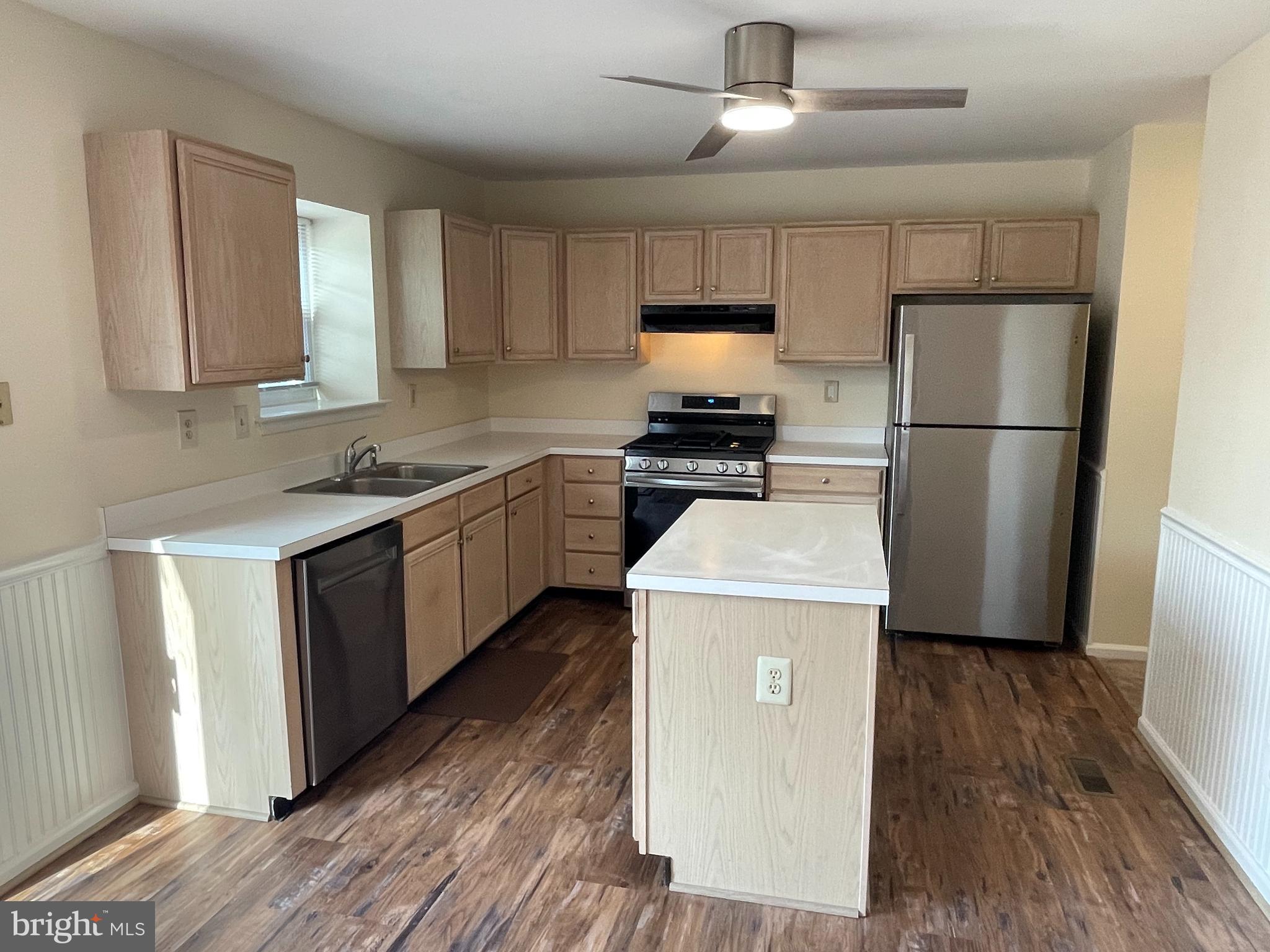 CHERRY TREE KNOLL - Residential Lease