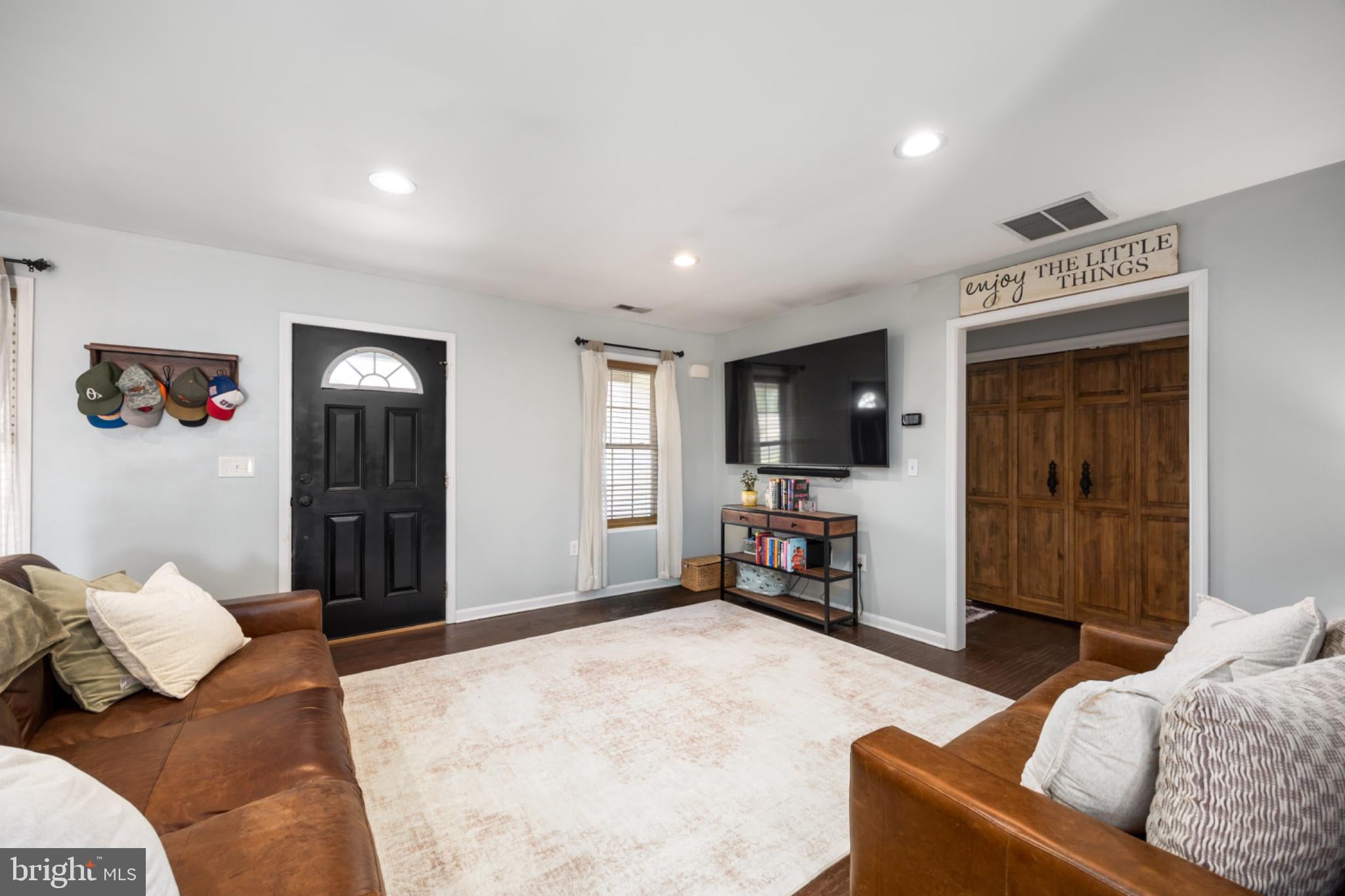 7216 ETONIAN COURT