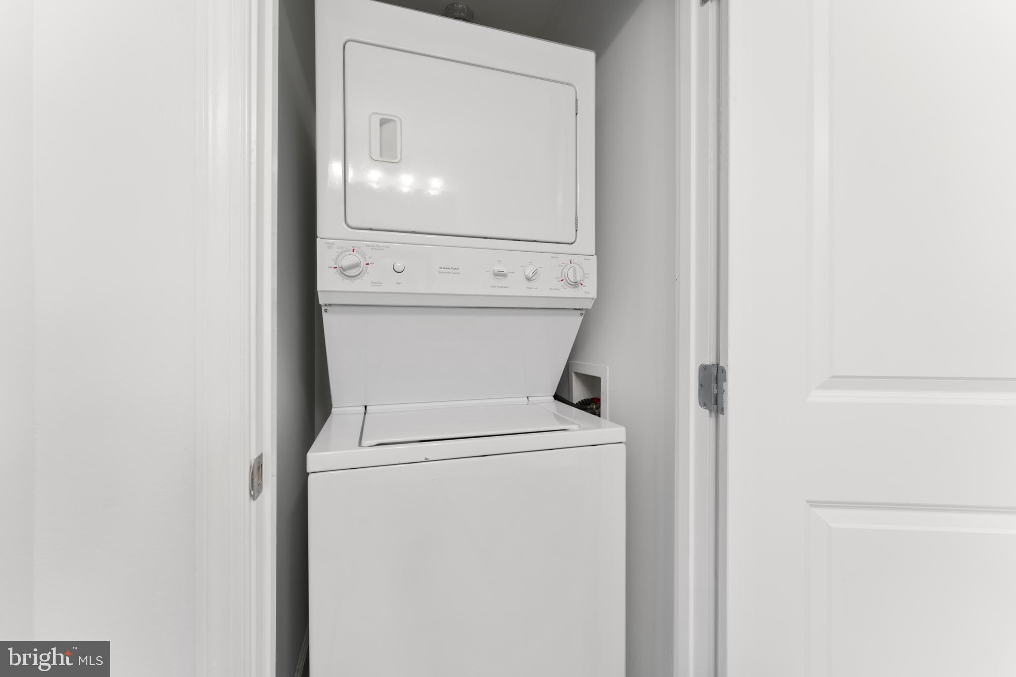 ONE NATIONAL HARBOR CONDOMINIUM - Residential Lease