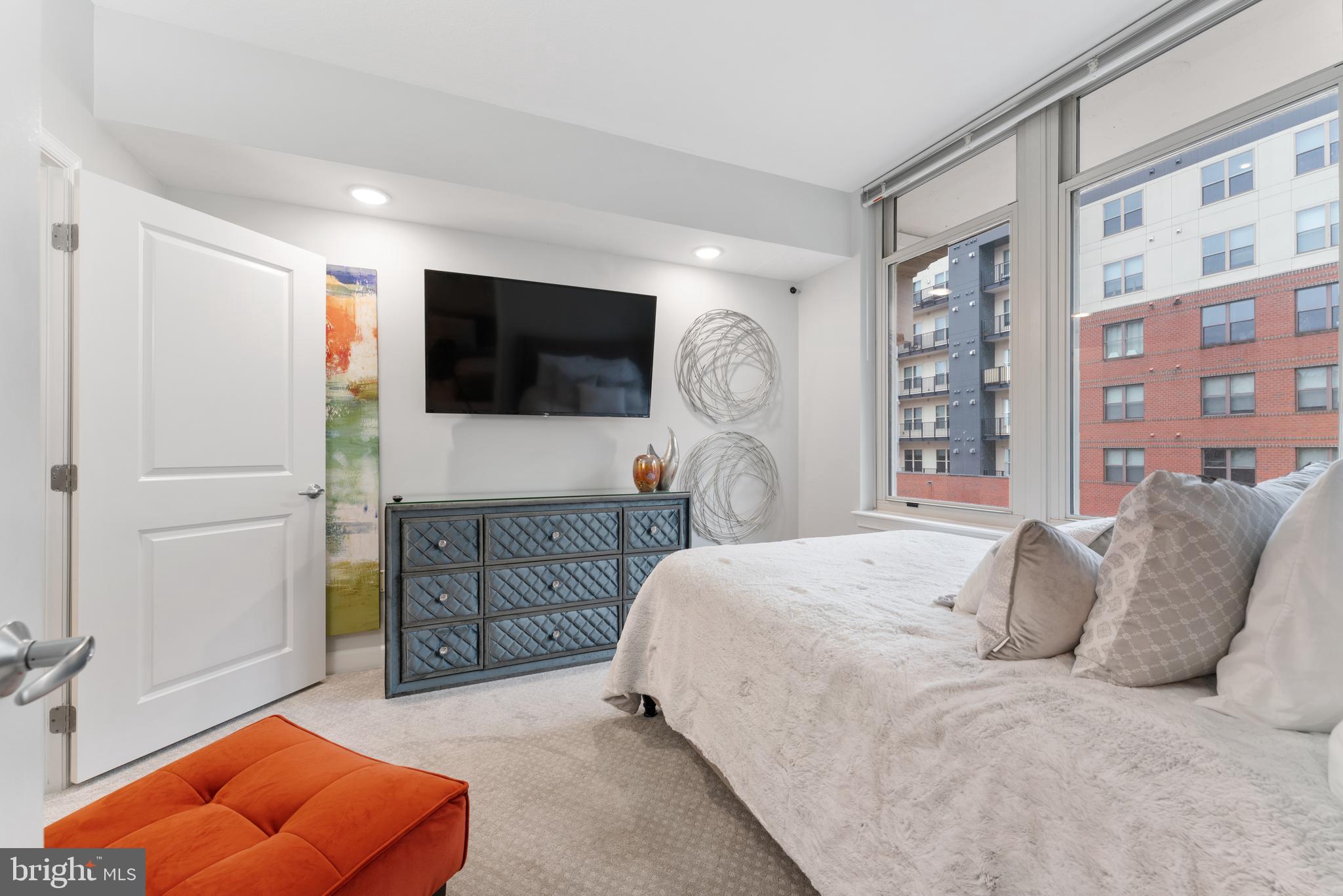 ONE NATIONAL HARBOR CONDOMINIUM - Residential Lease