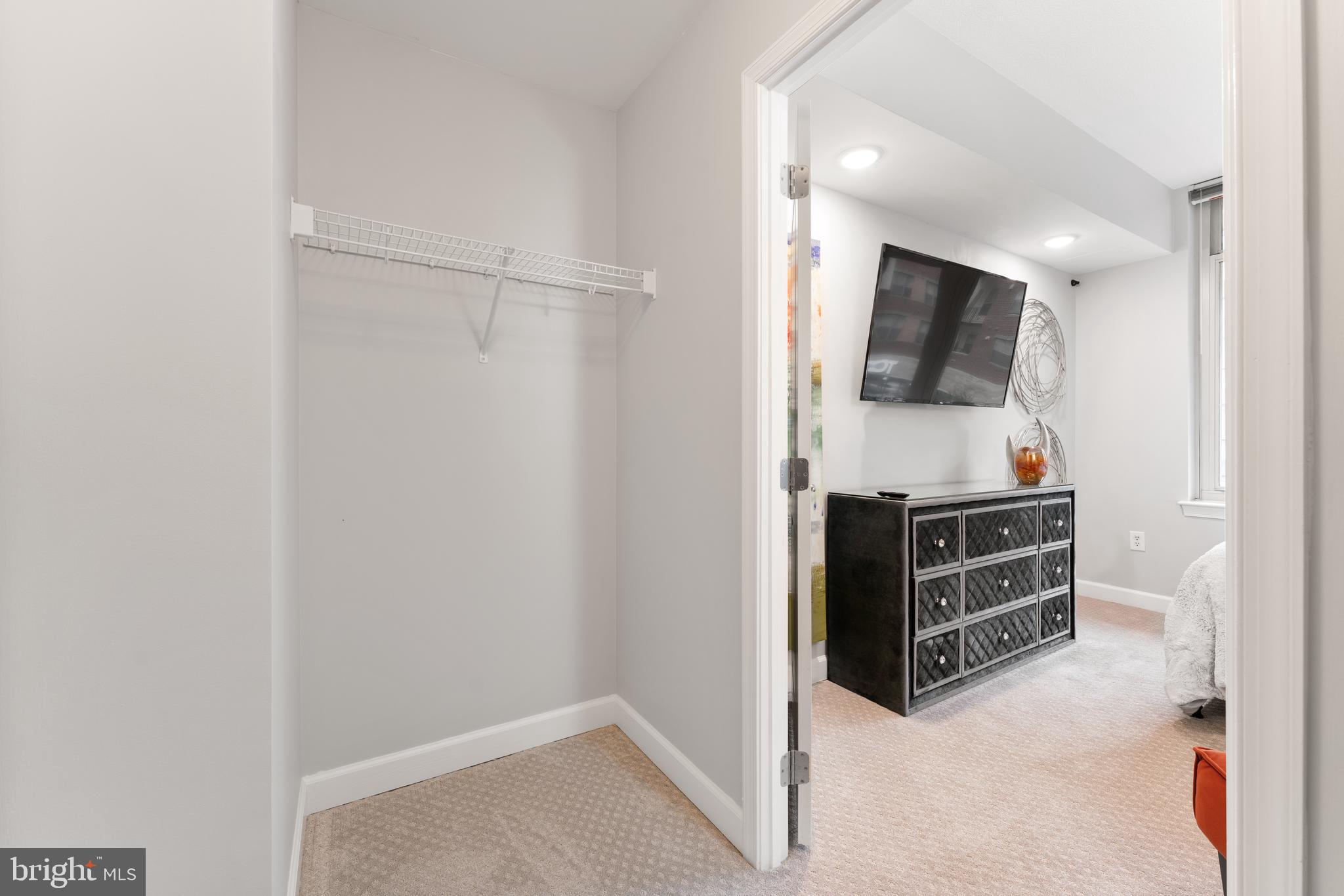 ONE NATIONAL HARBOR CONDOMINIUM - Residential Lease